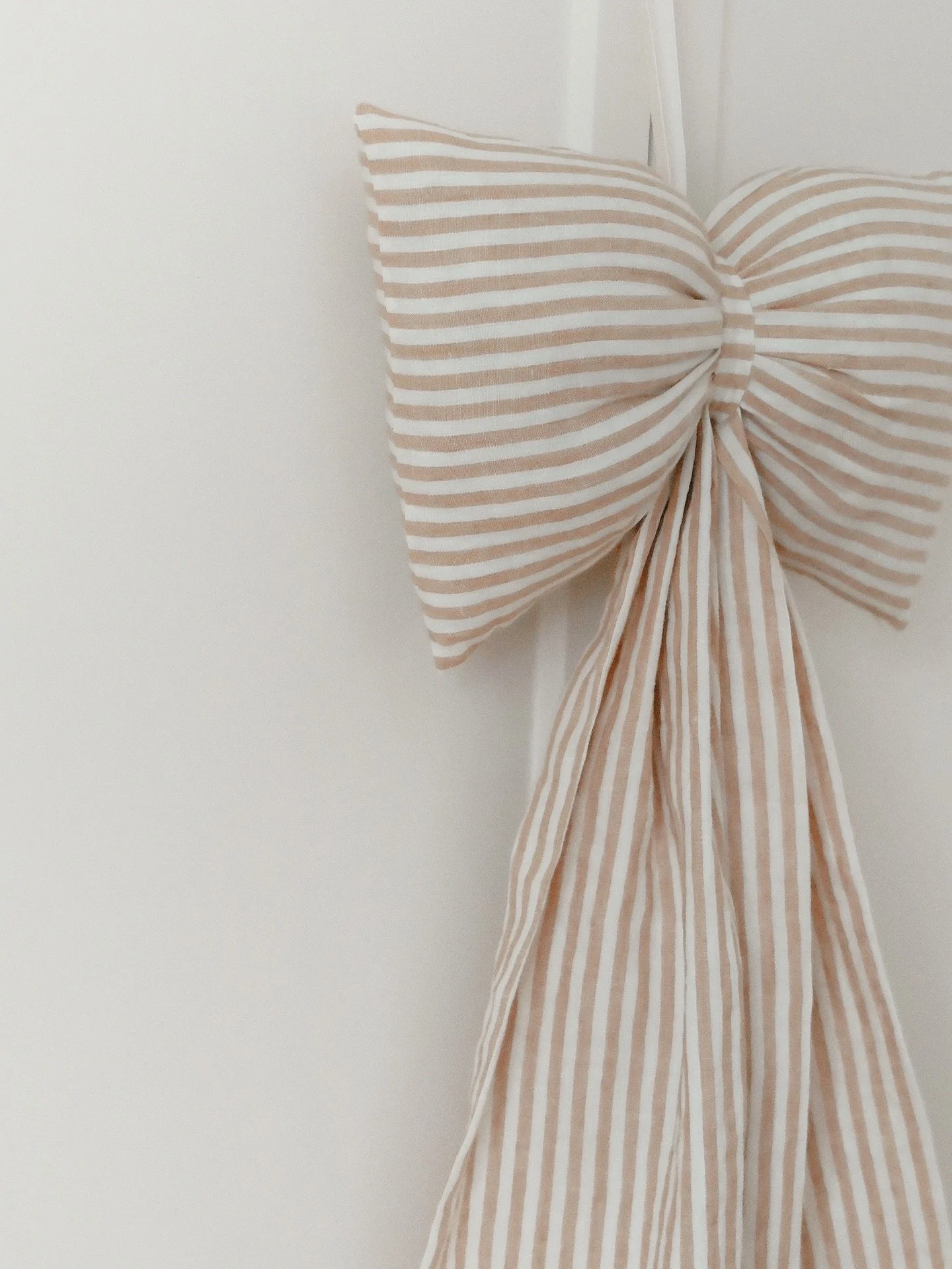 The webshop is open again.
A small core collection, made to order as always. 🤍

__
#thingsdelighted #madebyme #smallcollection #homedetails #slowmade