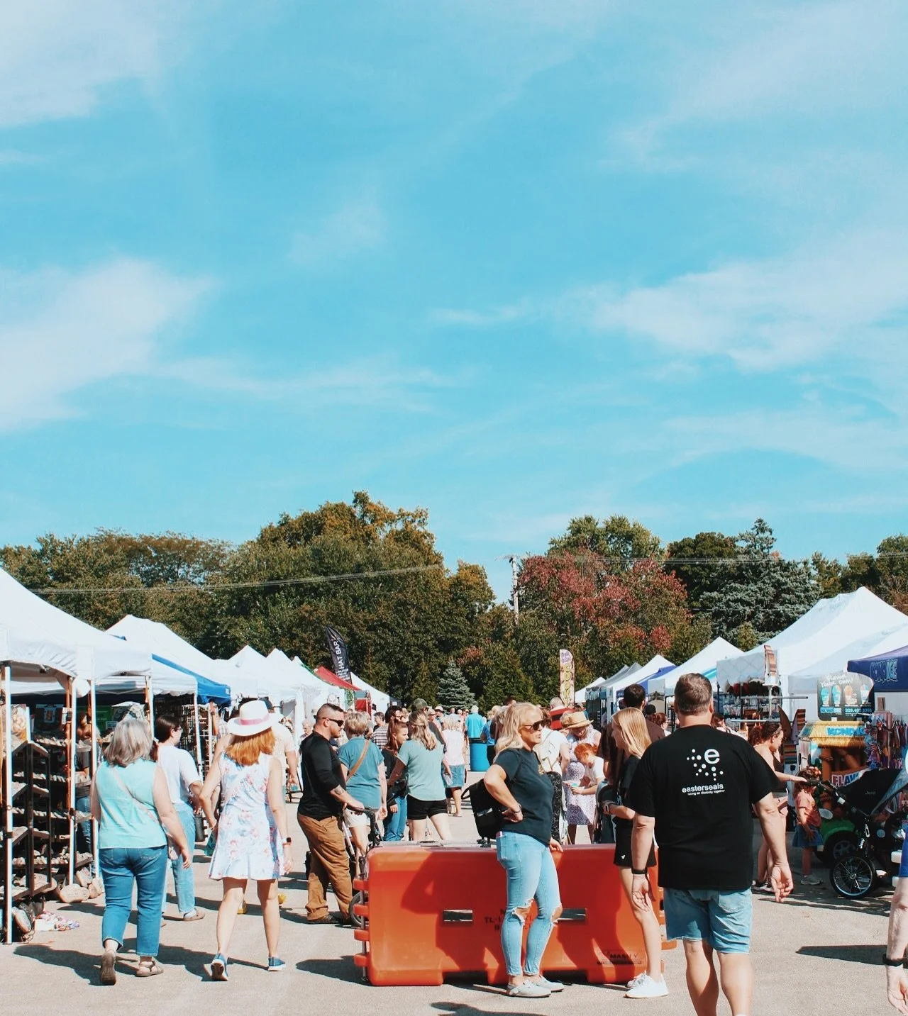 The Art &amp; Craft Market Is underway! 🎃🍂🎭
Friday, September 12: 3:30pm &ndash; 7:00pm
Saturday, September 13 &ndash; 8:00am &ndash; 5:00pm

📍Birchwood Park, 355 W Birchwood St, Morton