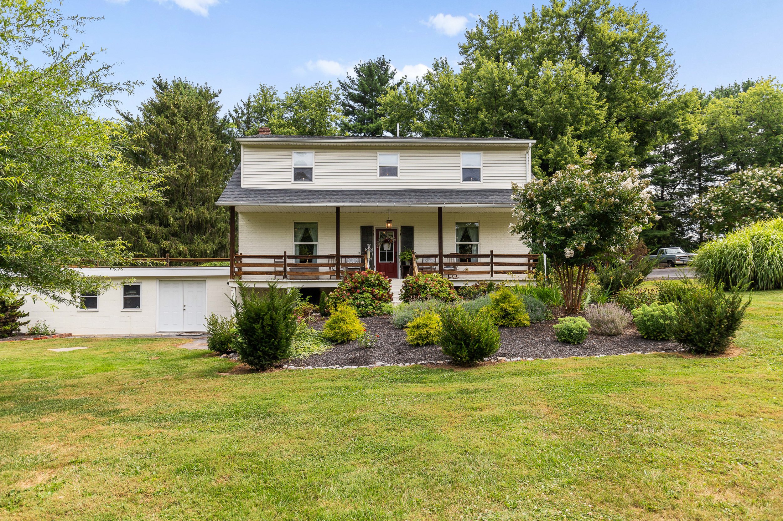 FAA licensed drone real estate photography in Hagerstown Maryland