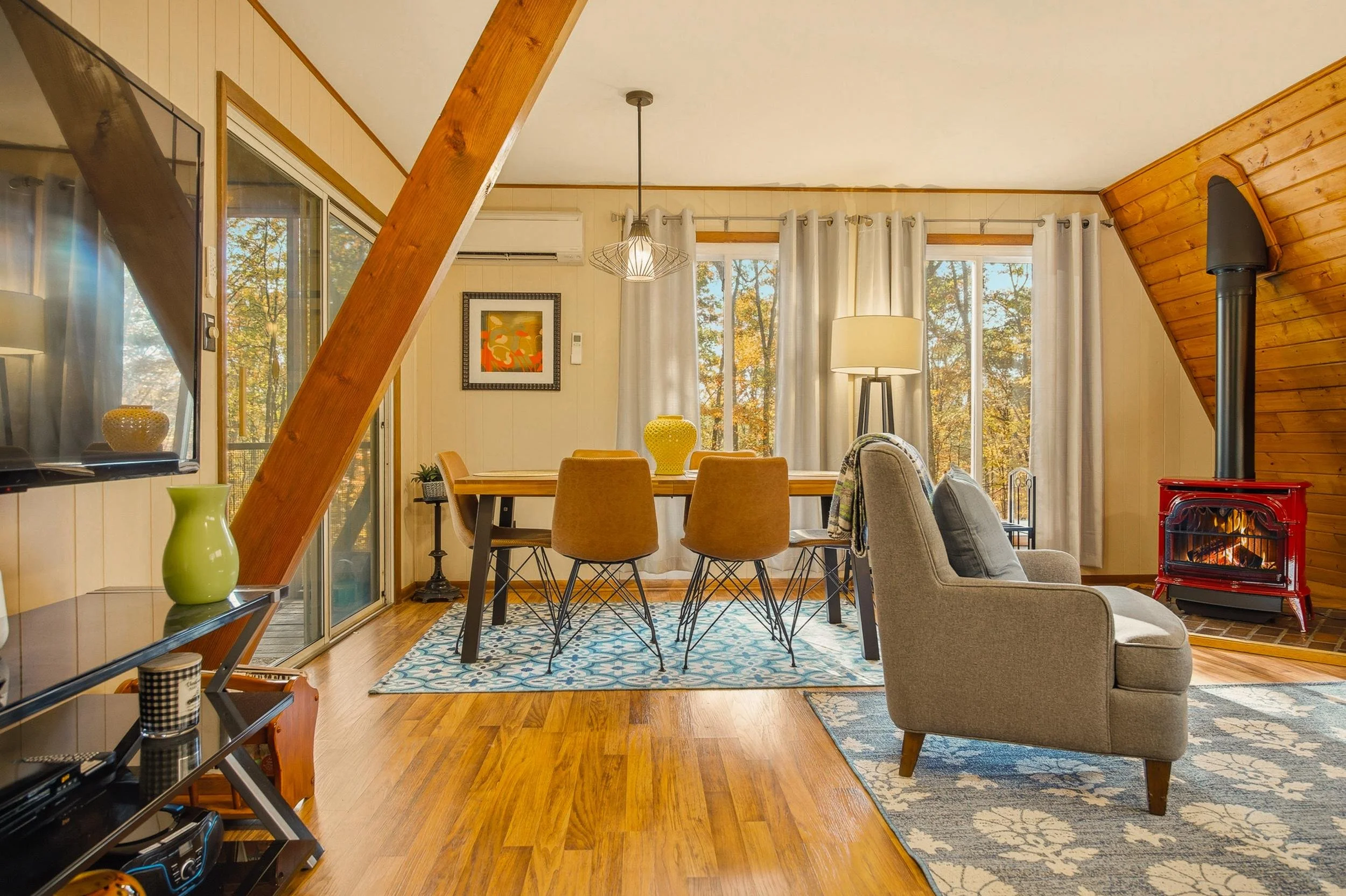 Bright living room photographed by a Martinsburg West Virginia real estate photographer