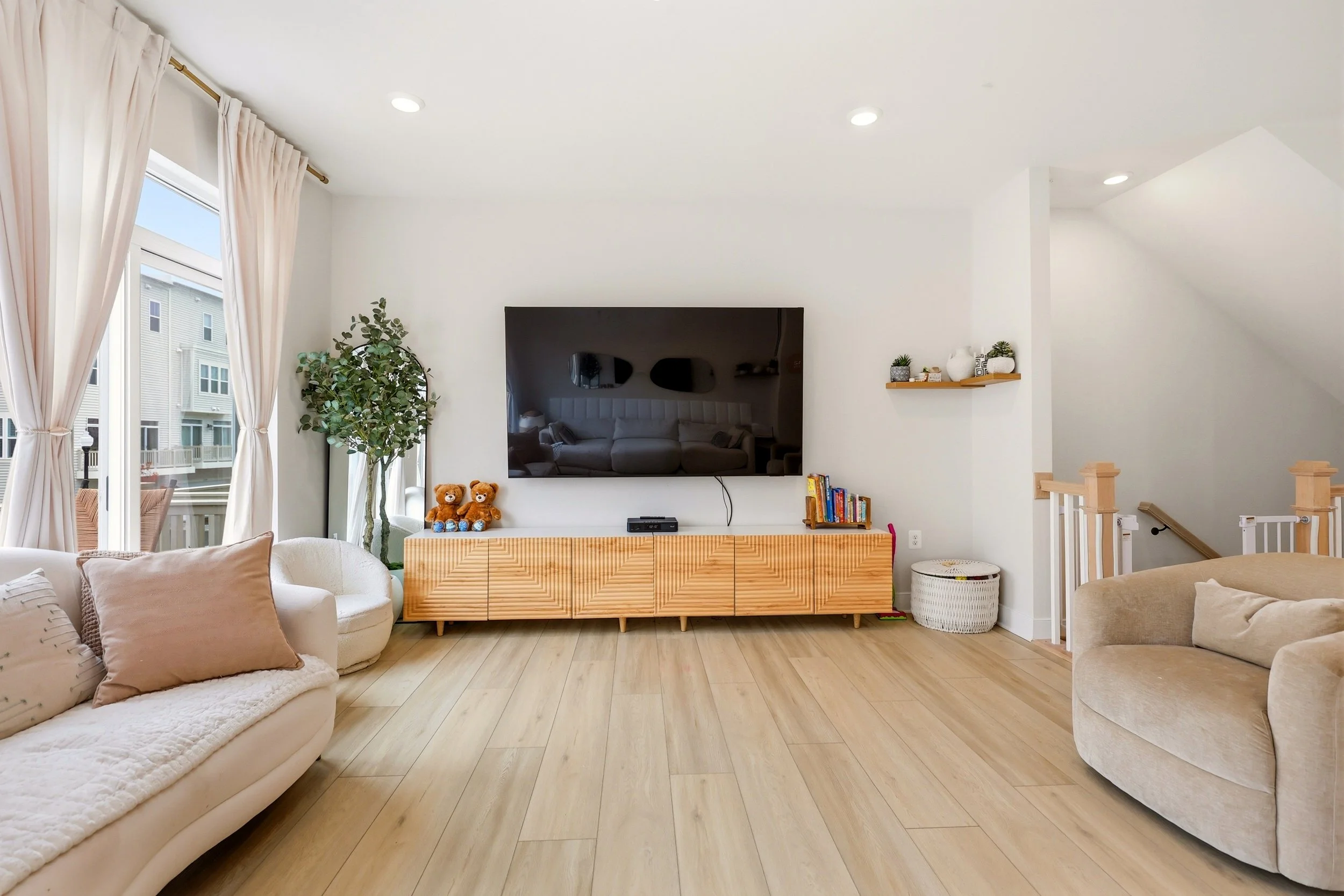 living room in martinsburg West Virginiaphotographed by Martinsburg, West Virginia photographer