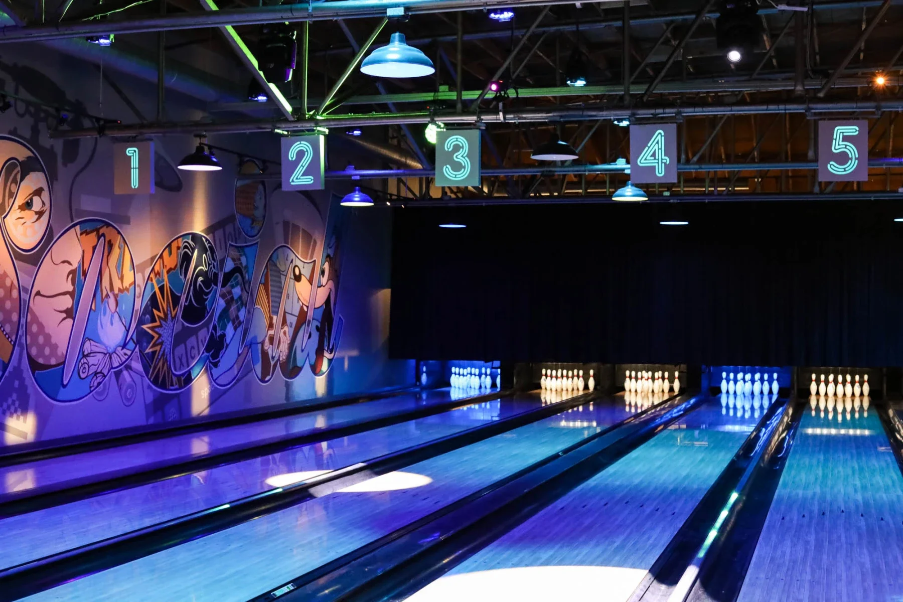 Queen Park Social Bowling Food Cocktails Games