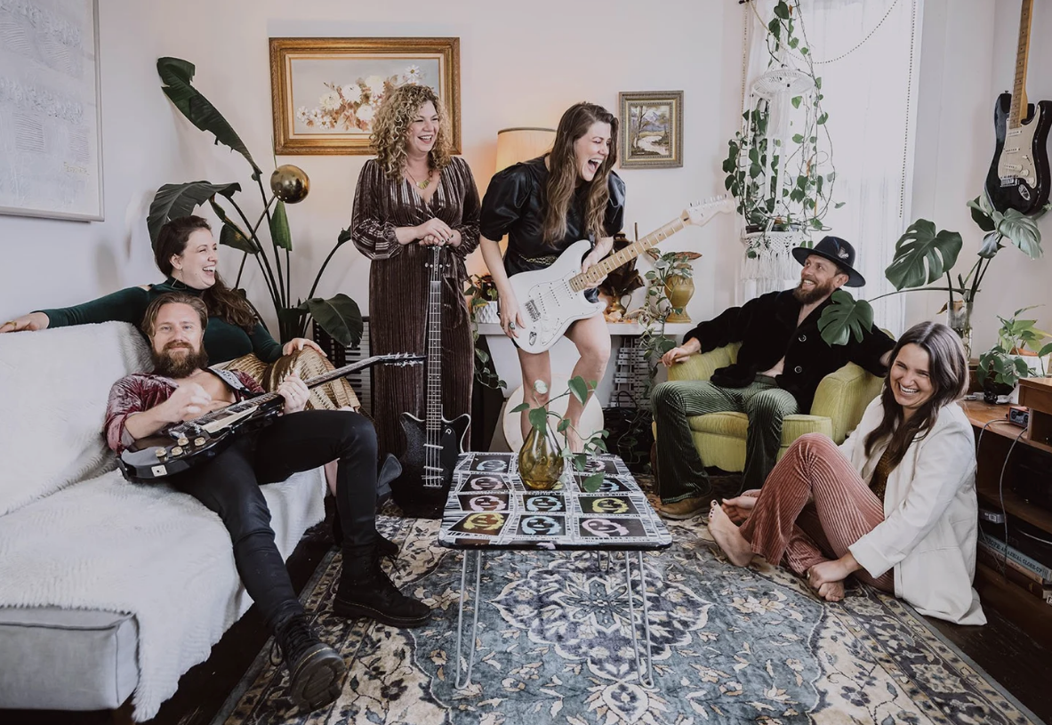 Live Music: Mama Sam and the Jam (solo)