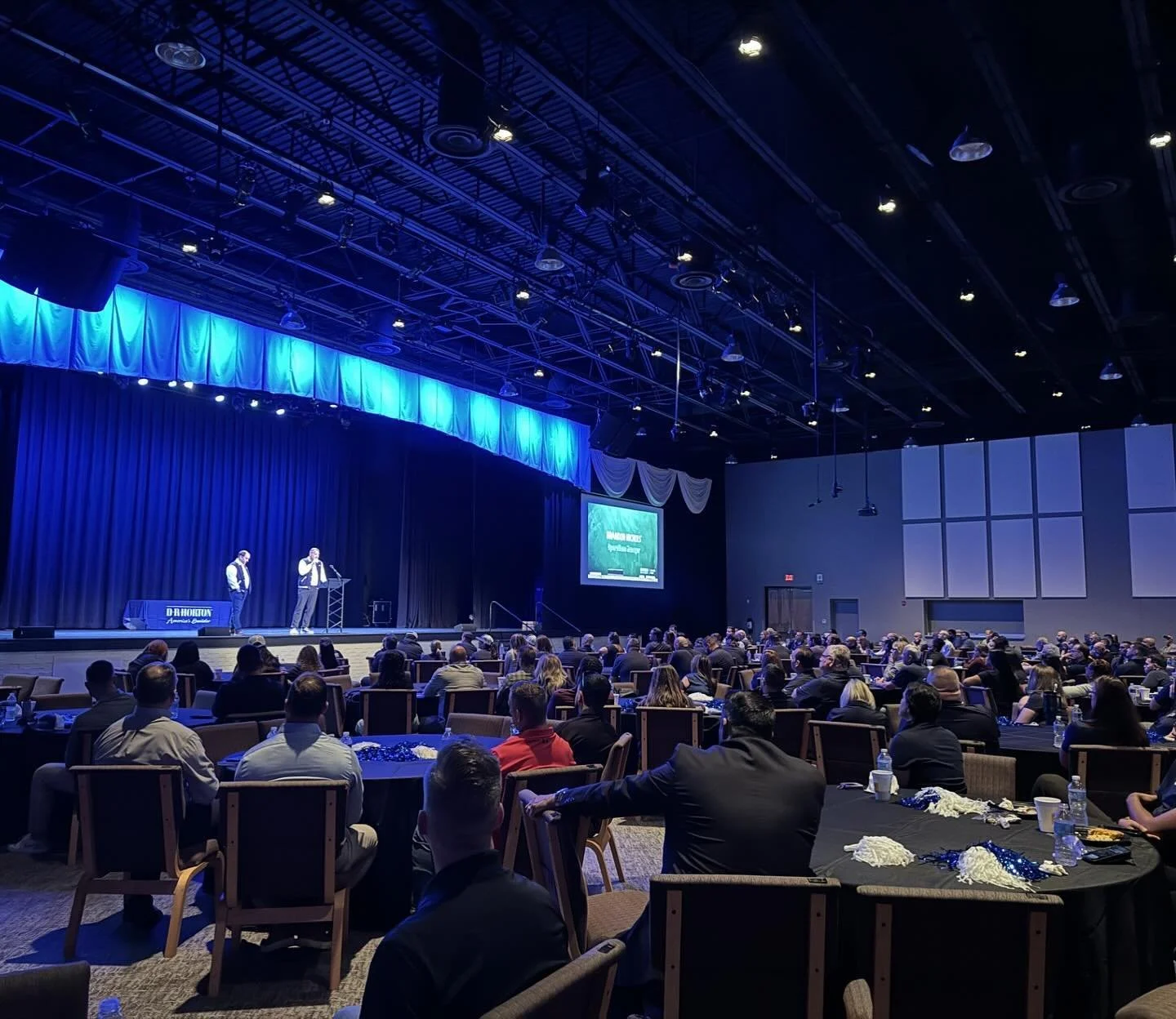 📸 Highlights from the recent D.R.Horton Orlando West Trade Partner Meeting in Clermont!
We joined our industry partners to stay ahead of market trends, discuss exciting future land developments, and focus on safety initiatives. It&rsquo;s all about 