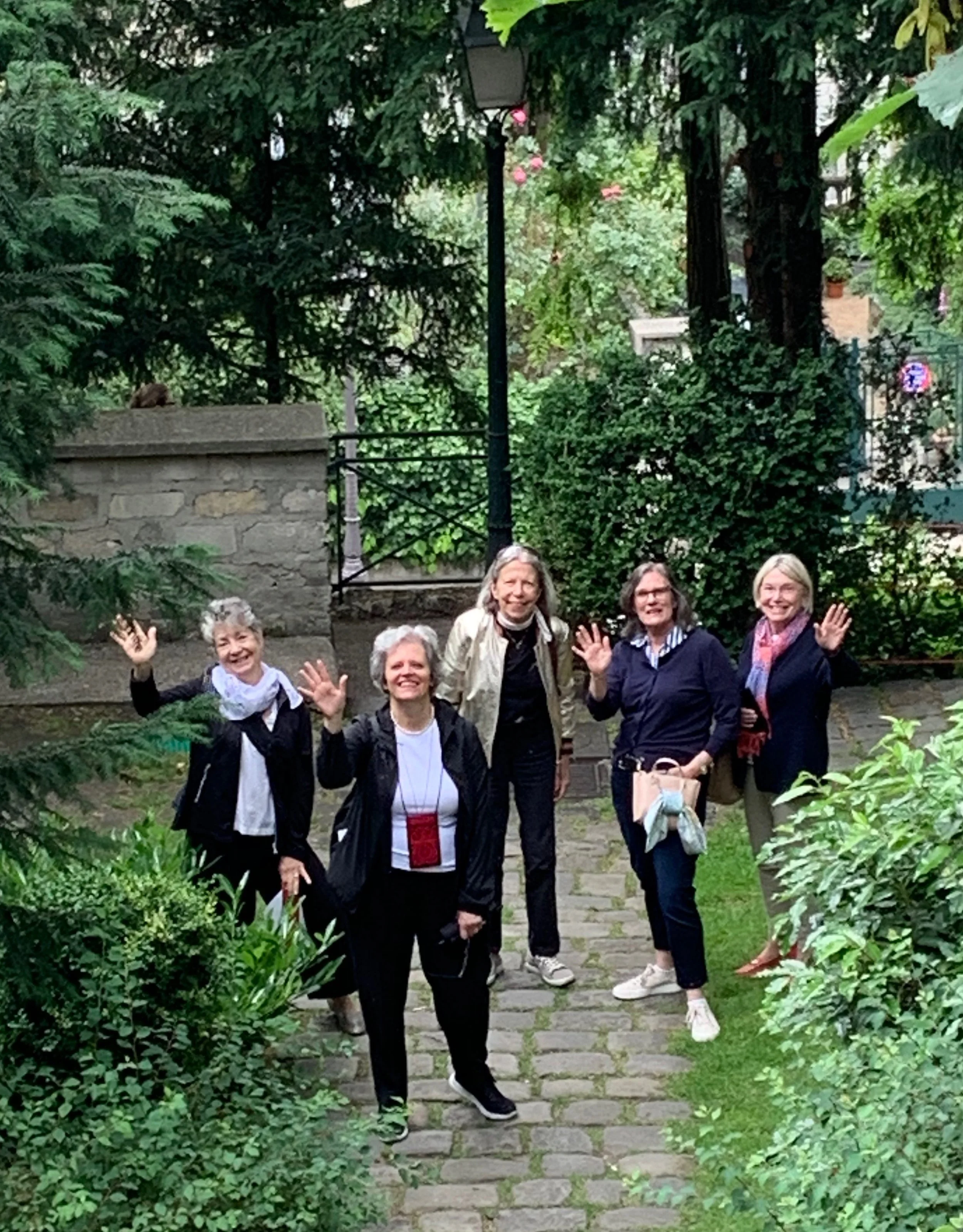 Paris Musée Montmartre Group Waving.jpg