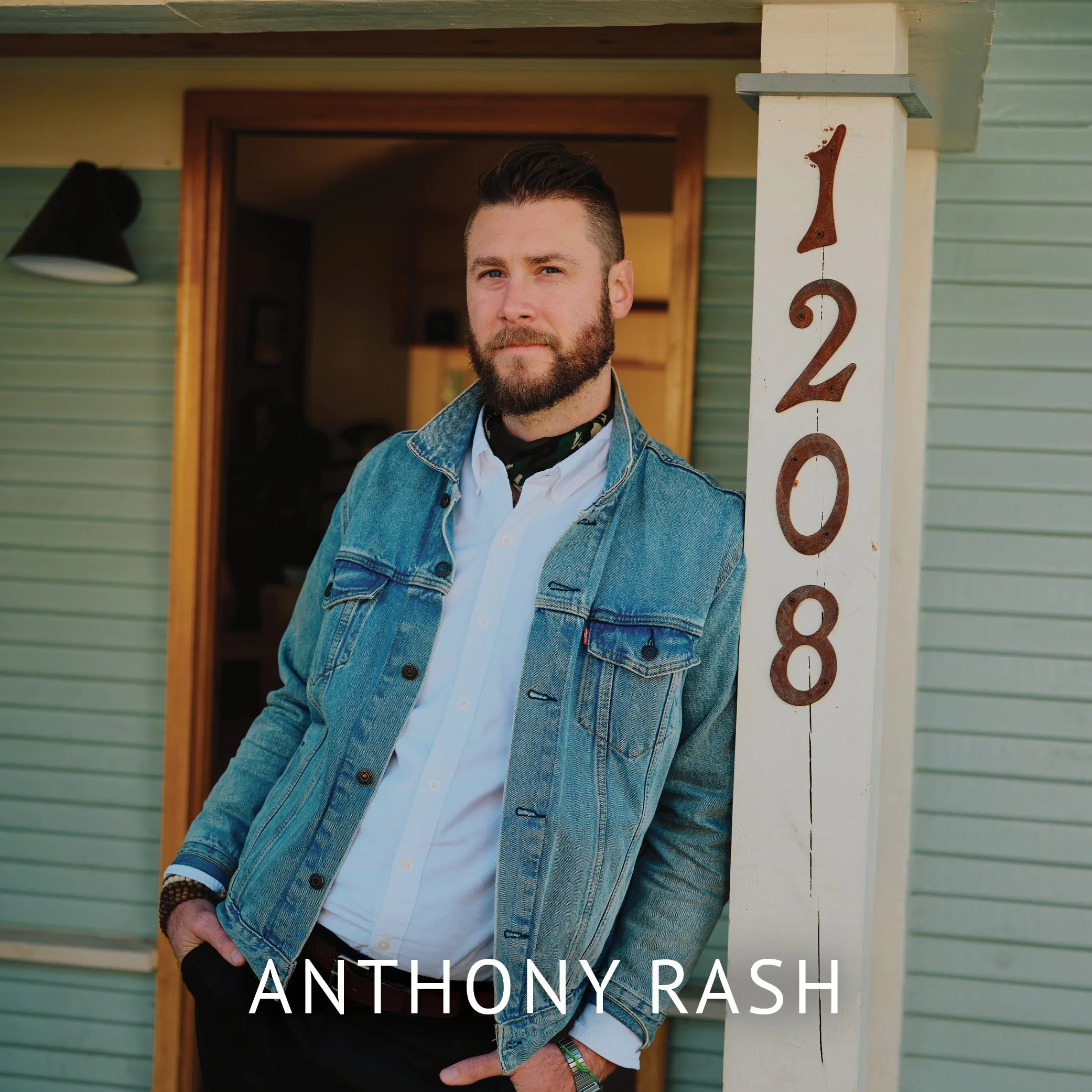 Mugshot - People with name overlay2.jpg