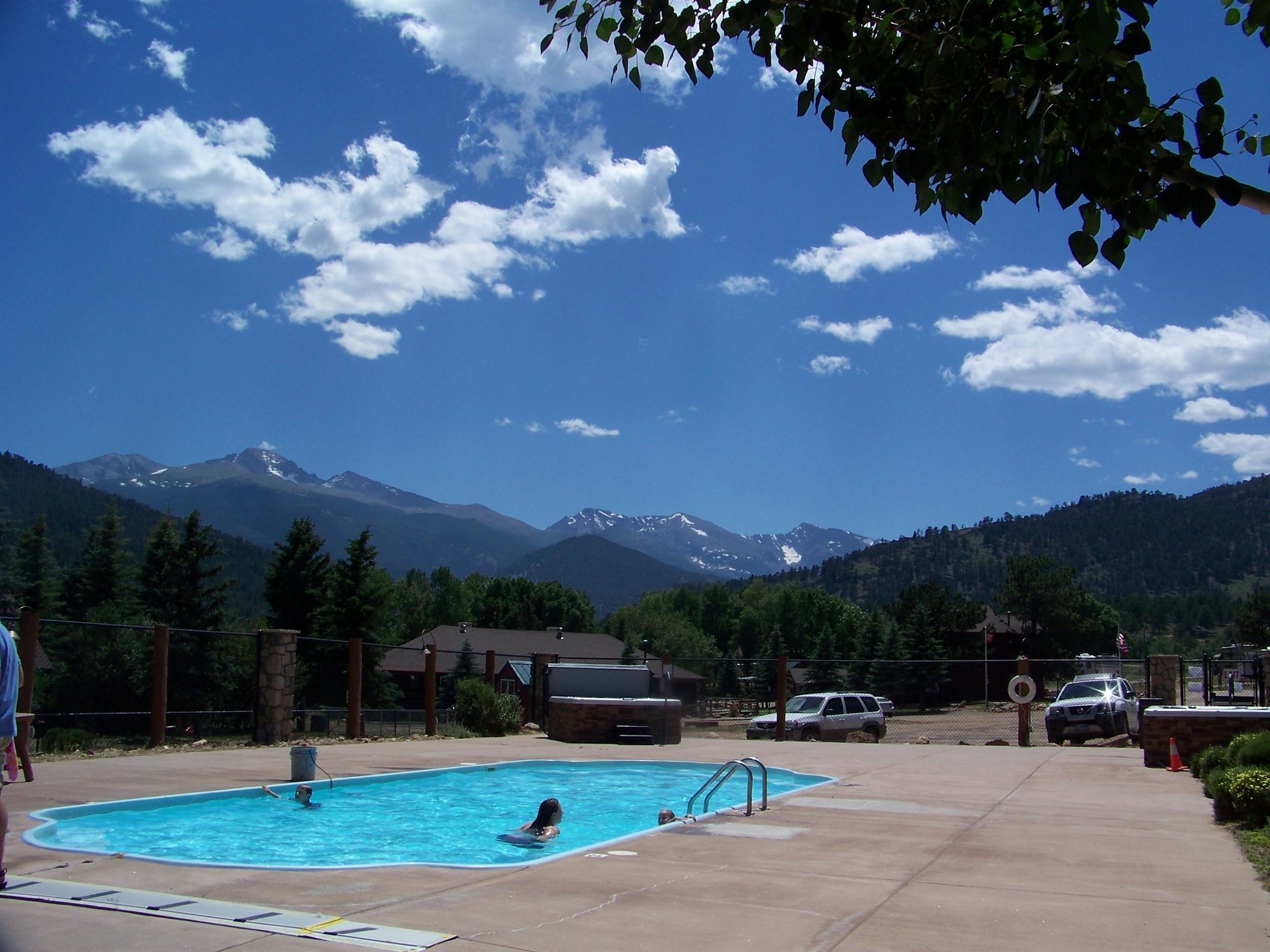 elk-meadow-lodge-rv-resort-estes-park-colorado.jpeg