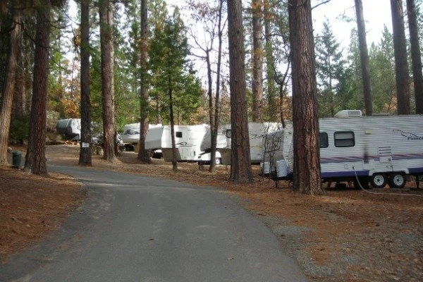 bass-lake-at-yosemite-rv-resort-bass-lake-ca.jpeg