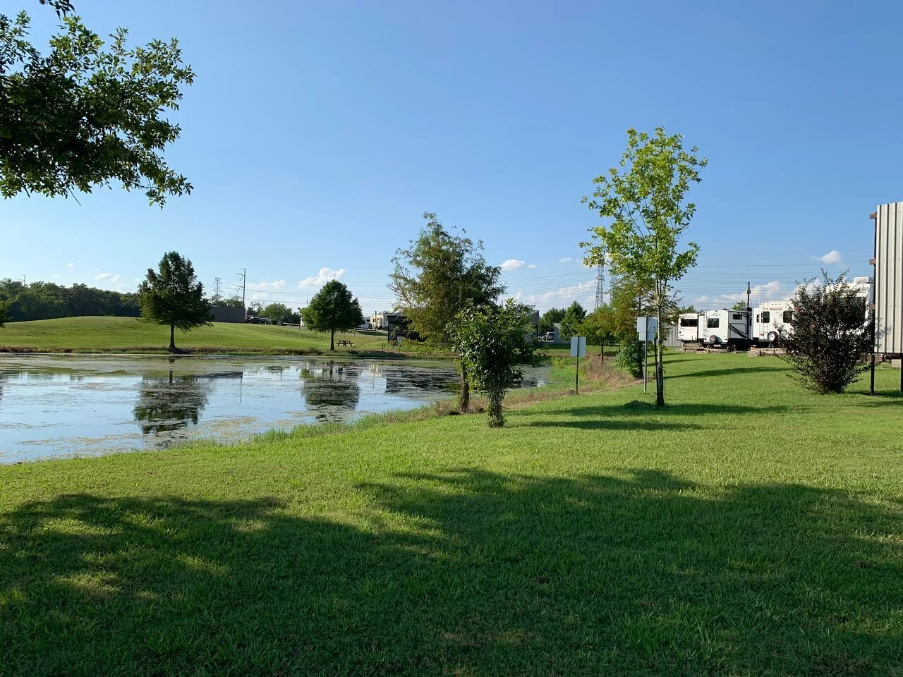 plantation-place-dallas-rv-park-sunnyvale-texas.jpeg