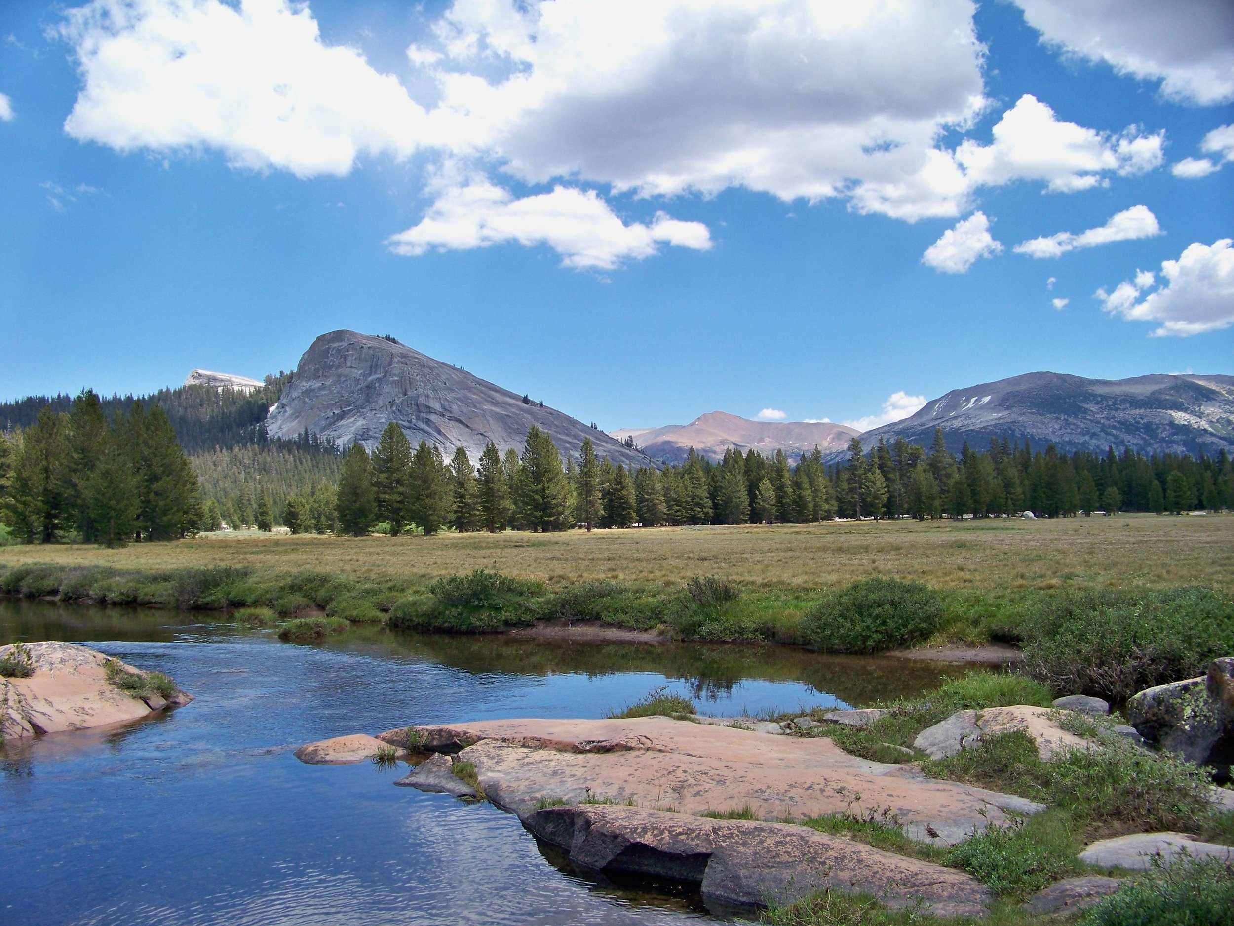 tuolumne-meadows-campground-yosemite-national-park-california.jpeg