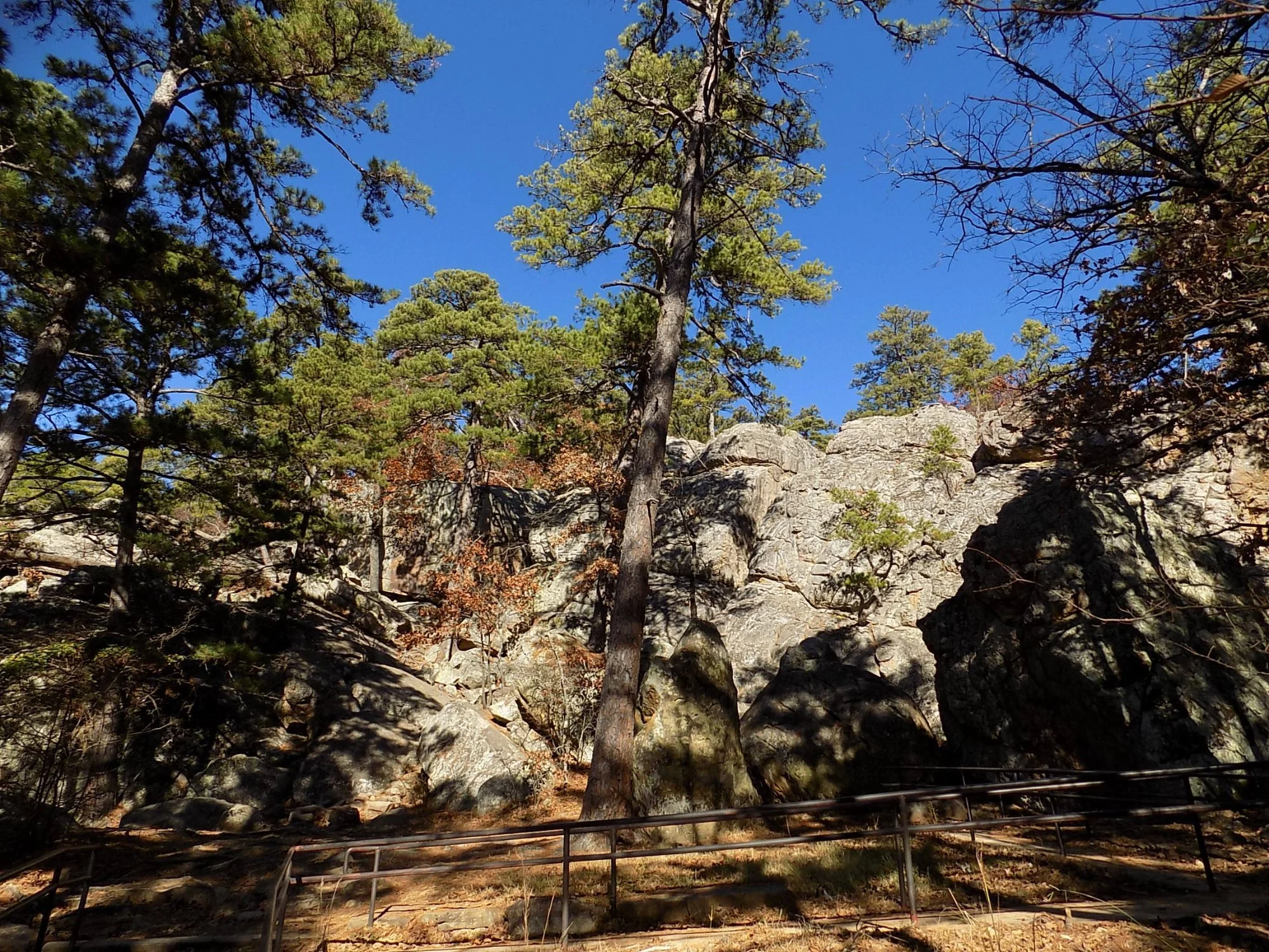 robbers-cave-state-park-wilburton-oklahoma.jpeg