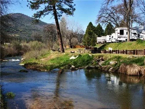 high-sierra-rv-park-oakhurst-ca.jpeg