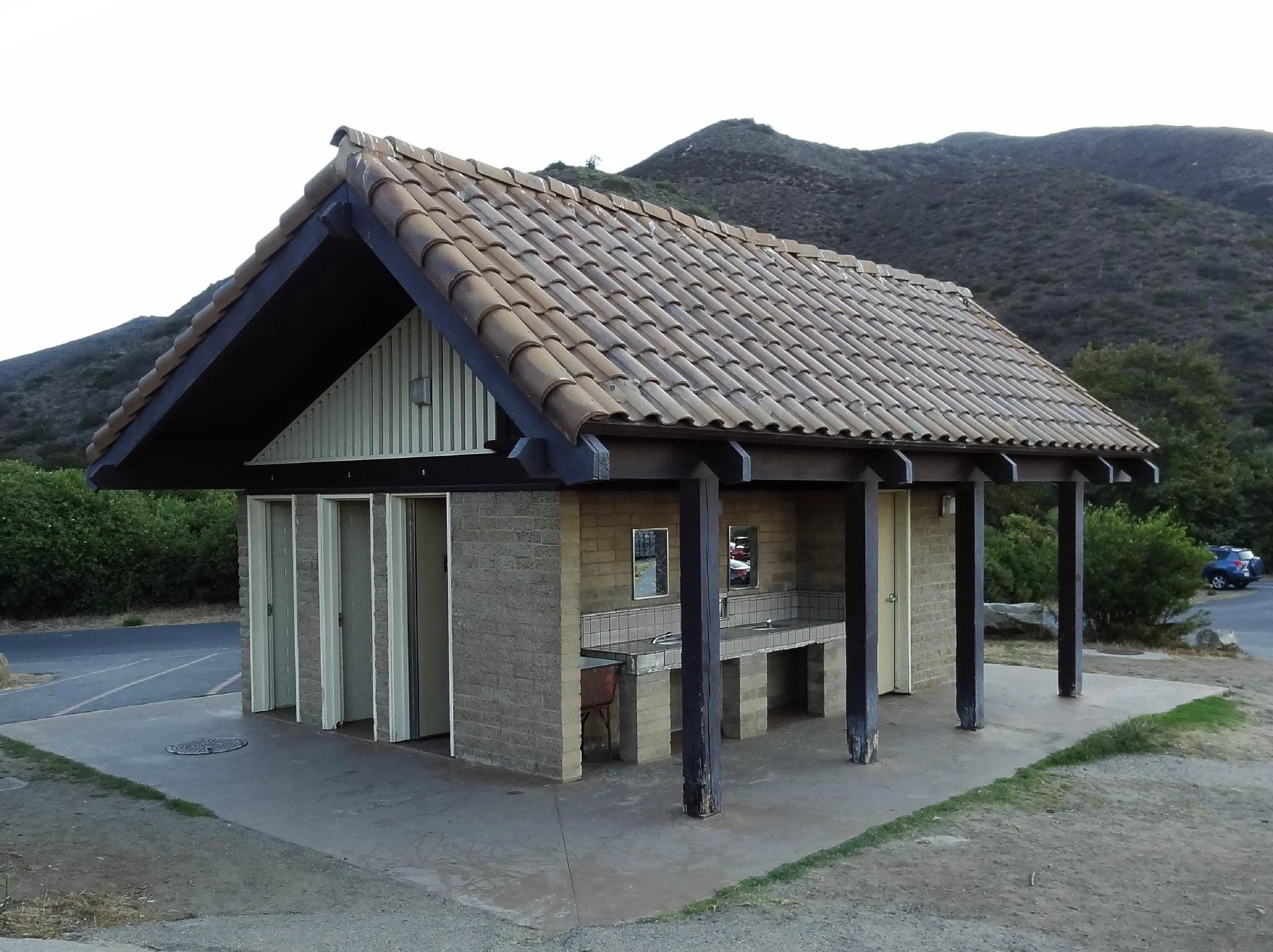 sycamore-canyon-campground-malibu-california.jpeg