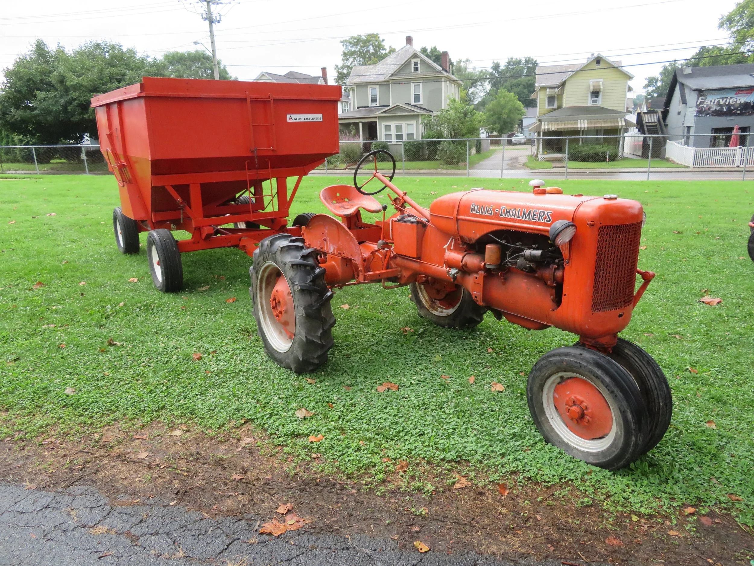 C w/gravity bed on Allis Chalmers Running Gear.