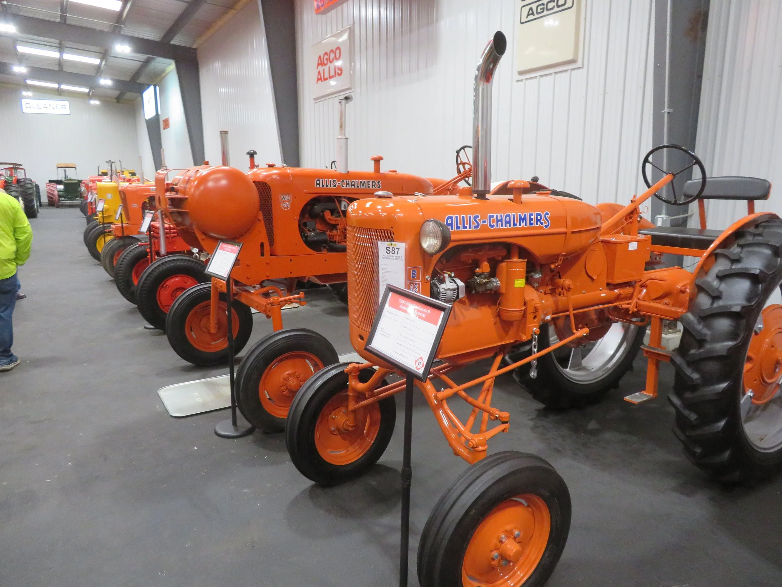 1943 B Asparagus Special