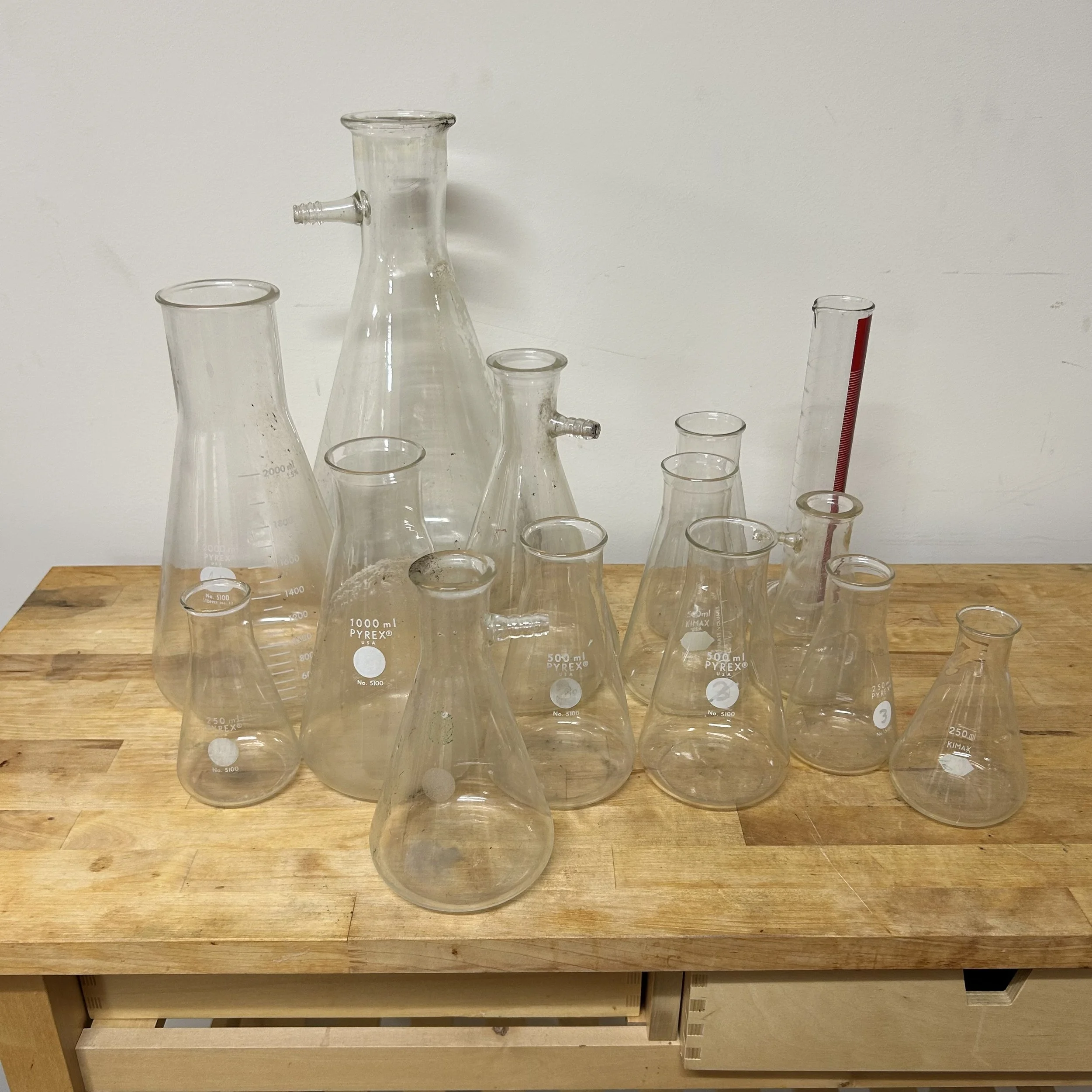 Pyrex Lab Glass Beaker Set - $30