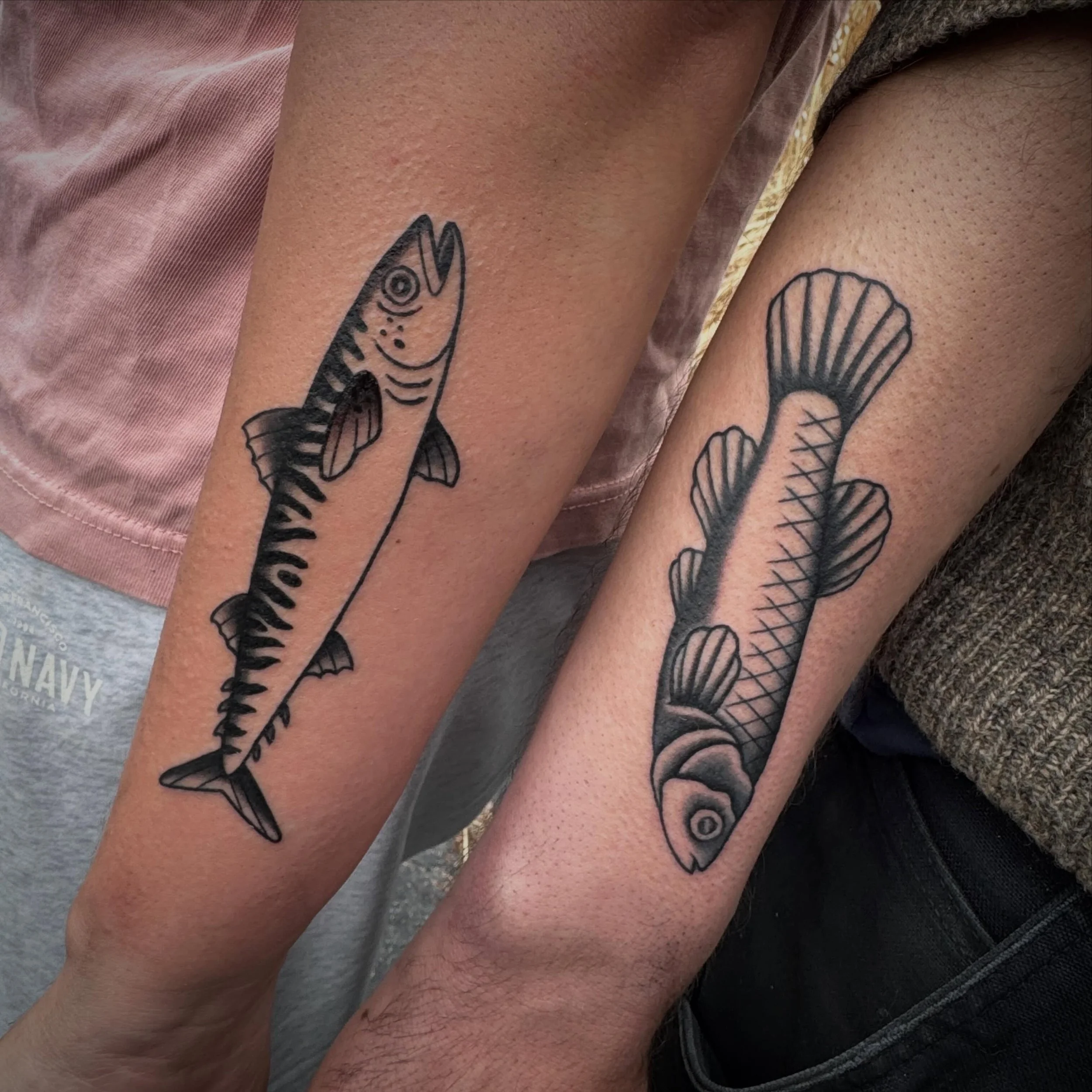 A couple of little fish tattoos for this brother and sister duo.
.
Been doing so many sibling tattoos lately. Nothing beats matching ink that celebrates your bond with family.
.
.
.
#familytattoos #mainetattoo #southportlandmaine #mainetattooers #mai