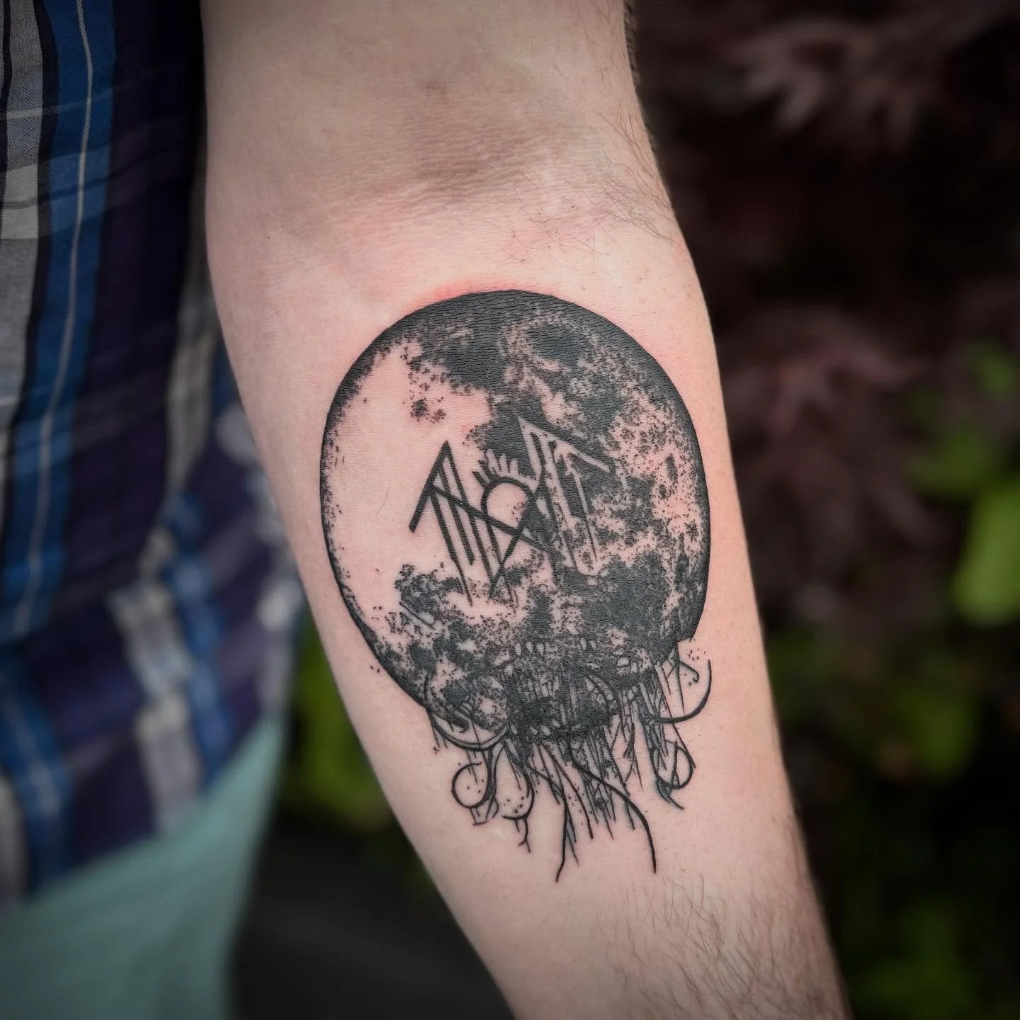 We&rsquo;d rather be six feet under than be lonely..
Any Sleep Token fans out there? 
.
.
.
.
.
.
.
.
.
.
.
.
#sleeptoken #southportlandmaine #maine #mainetattoo #sleeptokenfanart #sleeptokenart #sleeptokenband #sleeptokenworship #mainetattooers #mai