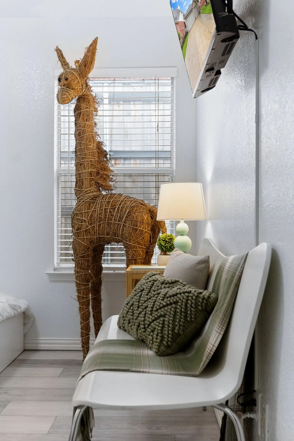 56-web-or-mls-airbnb - 66 of 147_1 (2).jpg