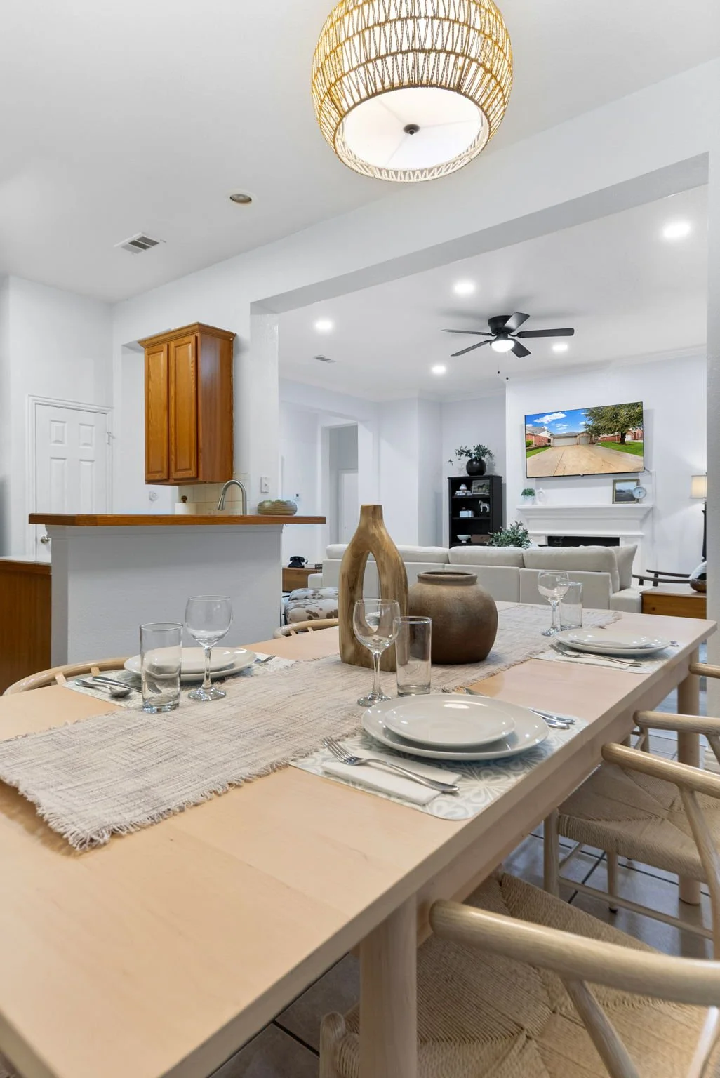 23-web-or-mls-airbnb - 93 of 147_1 (2).jpg