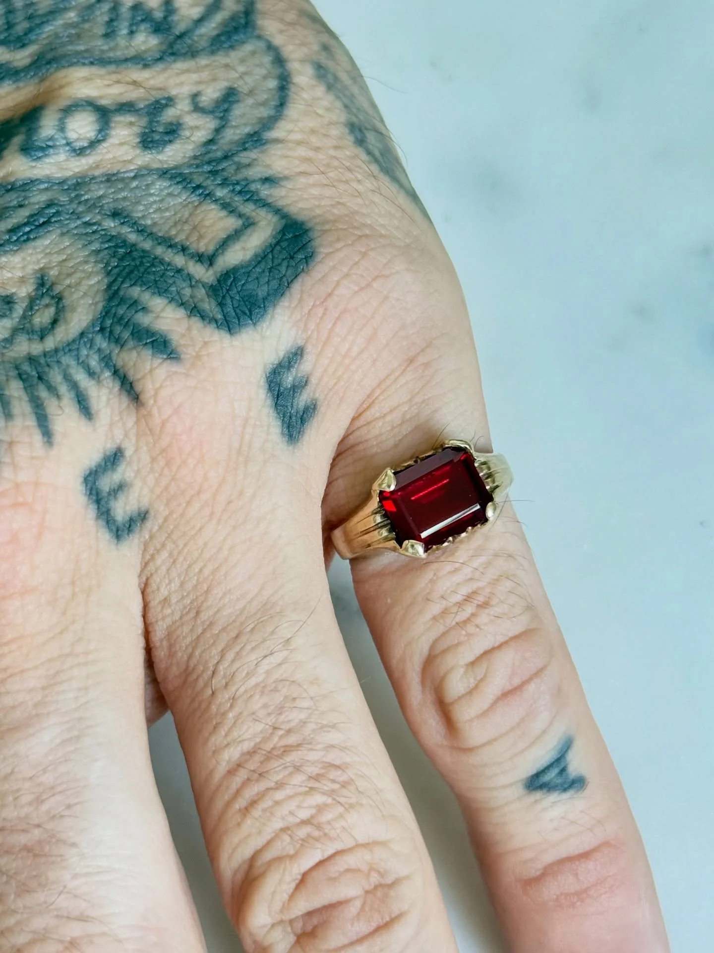 Beautiful emerald cut ruby set in 10K gold makes for a classic daily ware!

10K Ruby Ring - Size 7.25

#10K #gold #ruby #rubyring #goldandruby #goodboyjewelry