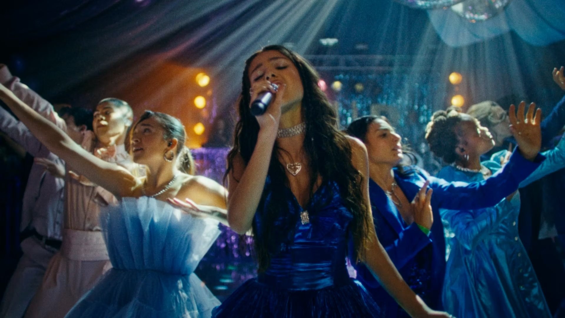 olivia rodrigo - sour prom