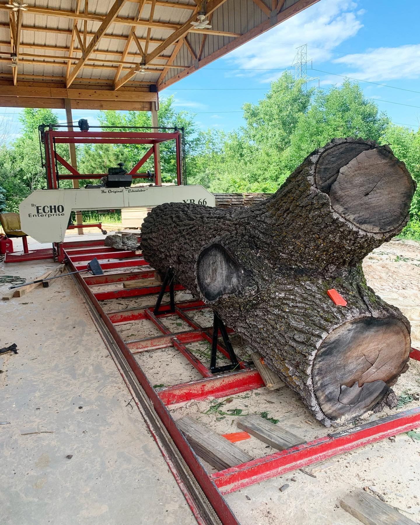 Always a good day when you walnut this size on the mill. This walnut came from Rockford and was taken down to make room for a new house. It is the biggest/heaviest log we have loaded with the log arch so far at 13&rsquo; long and 36&rdquo; diameter.