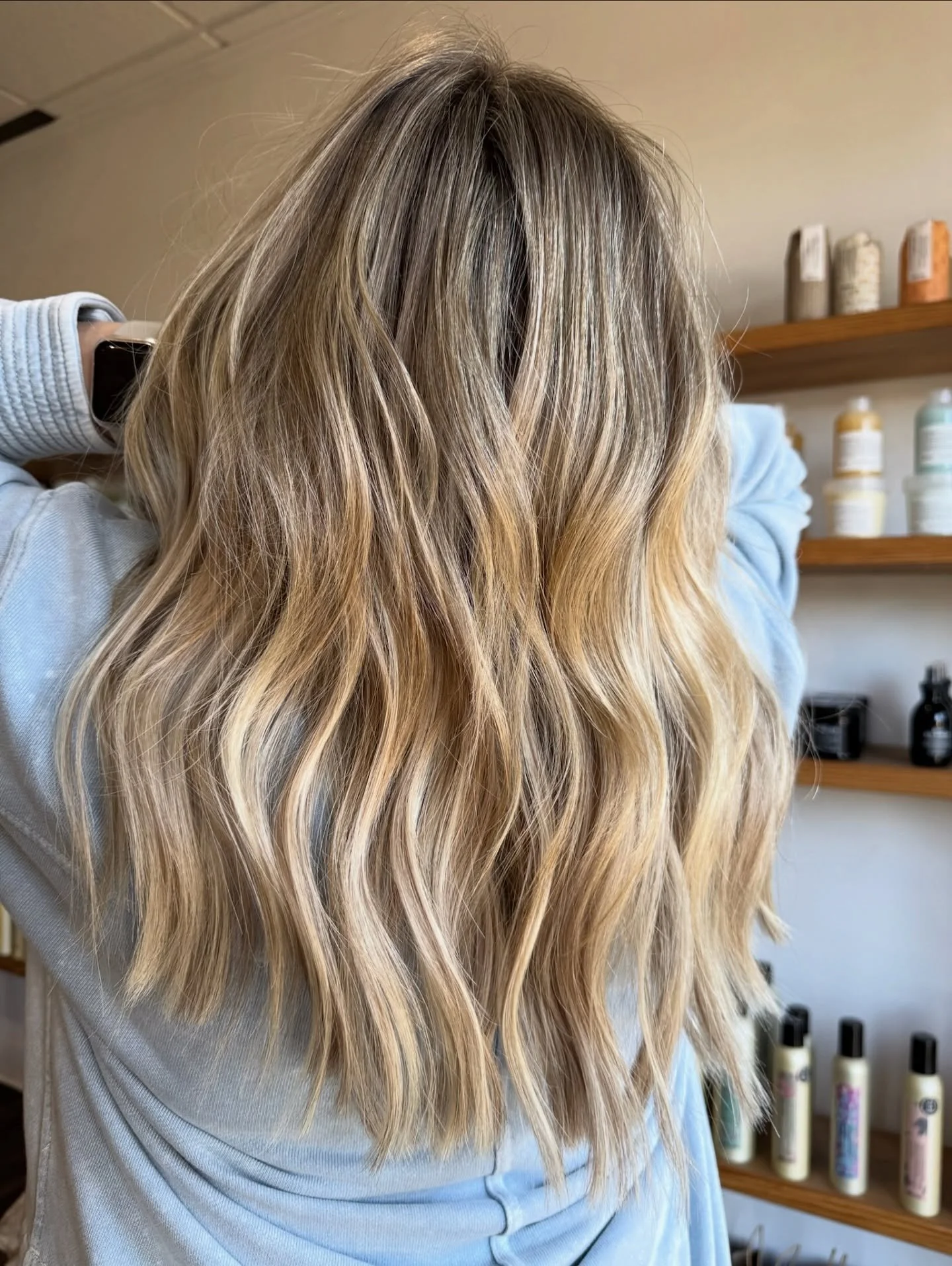 Remember, extensions (can!) but don&rsquo;t always mean you are required to add a ton of length to your hair if that&rsquo;s not what you&rsquo;re looking for! Sometimes there is nothing better than volume and a fresh cut, and two rows of @invisibleb