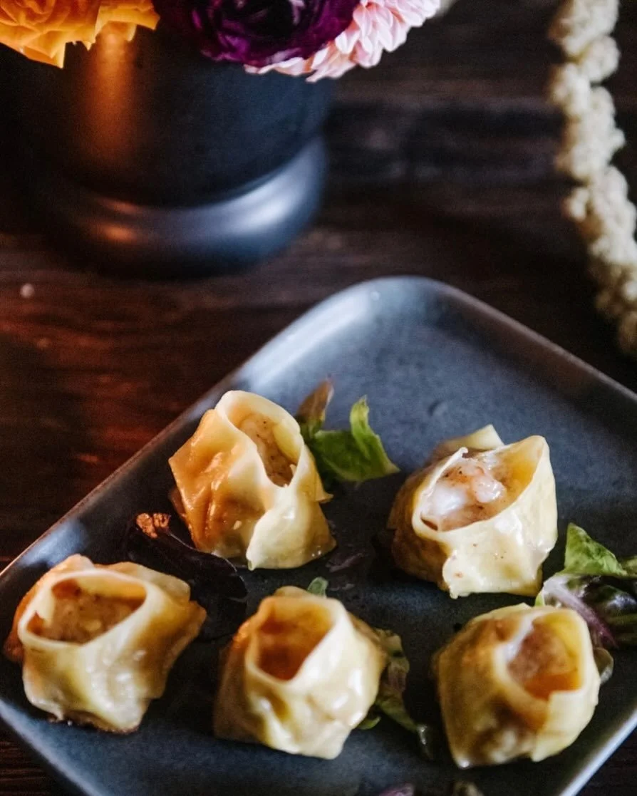 Specializing in bespoke, flavor-lacked appetizers designed to impress⭐️
&bull;
&bull;
&bull;
@littlelilyskitchenla 
@foodsooz 
___________________________________
#littlelilyskitchen #trulybespoke #pasadenaparties #pasadenafoodscene