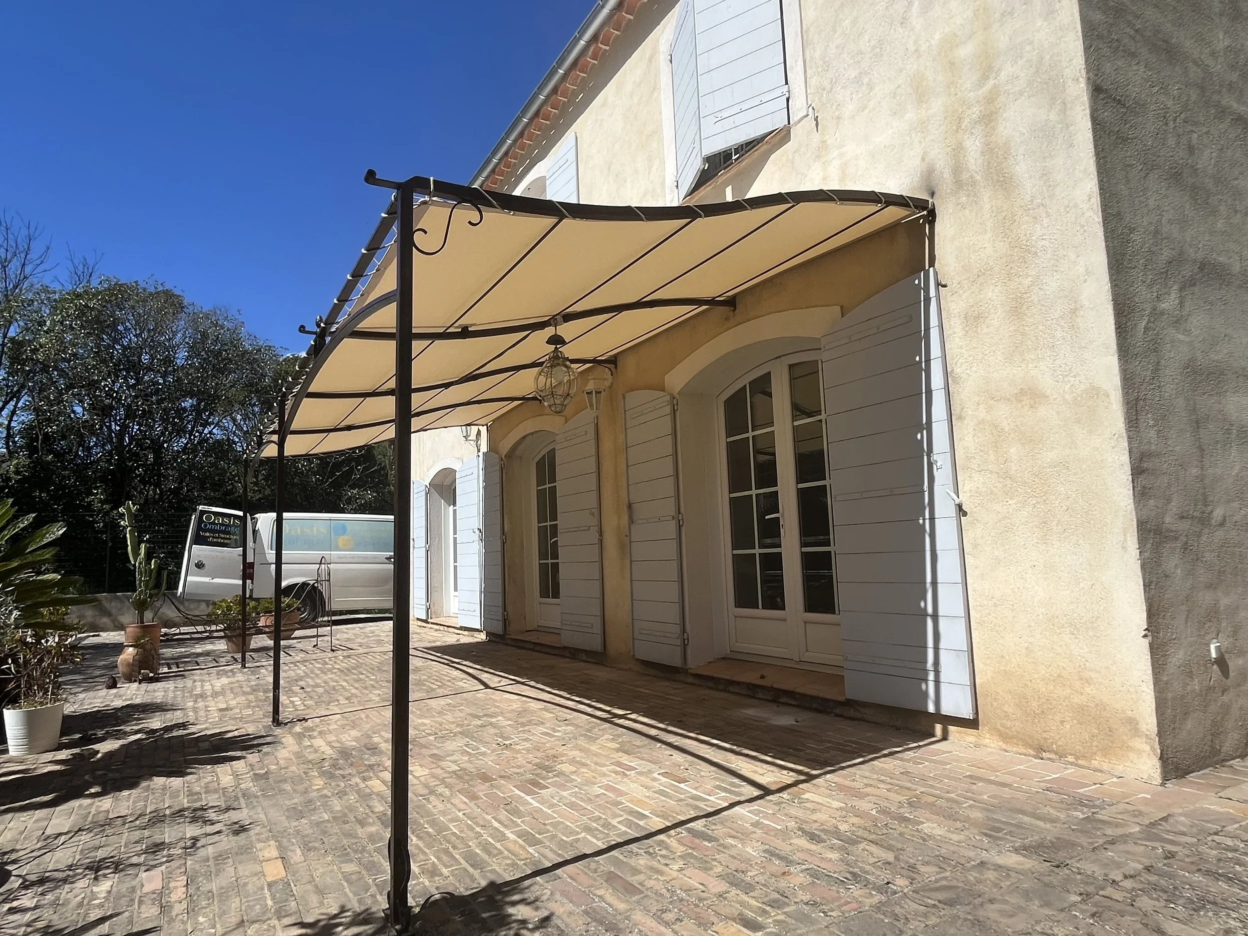 Oasis Ombrage Toile de pergola haute qualité micro perforée ou étanche Six Fours les Plages - Var