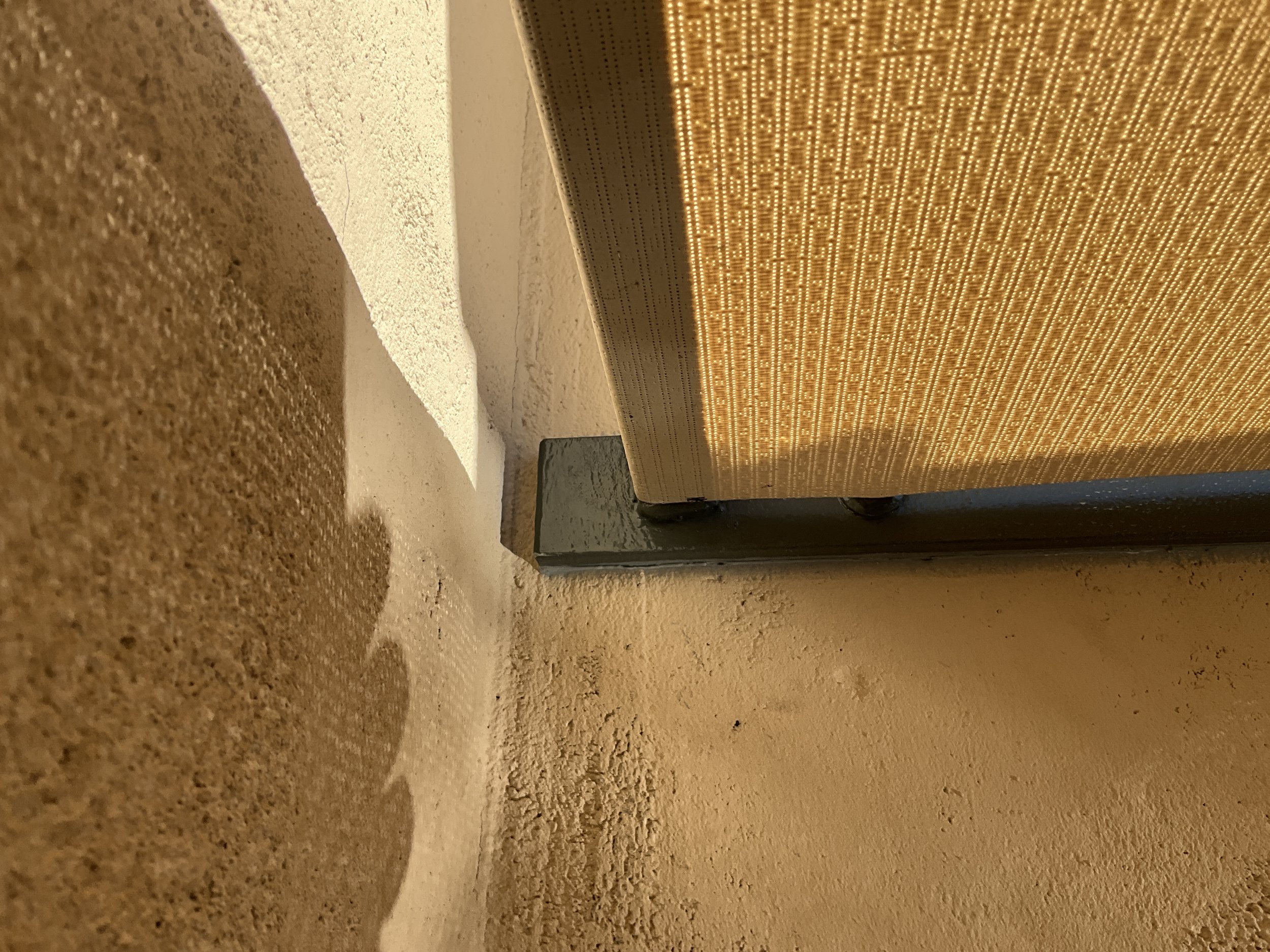 Toile tendue pour structure pergola