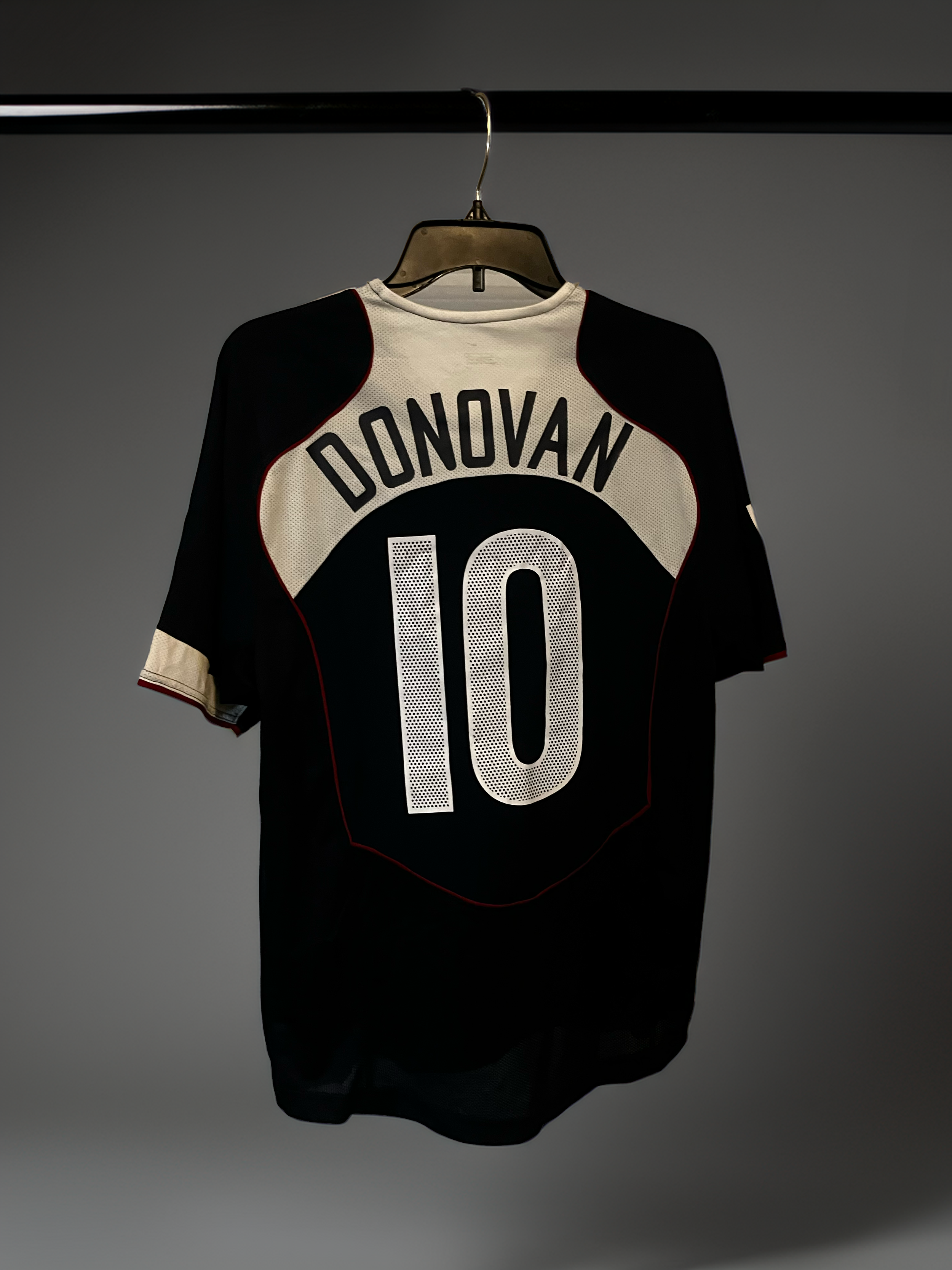 USA 2004 Away Jersey — Donovan #10 — Nike