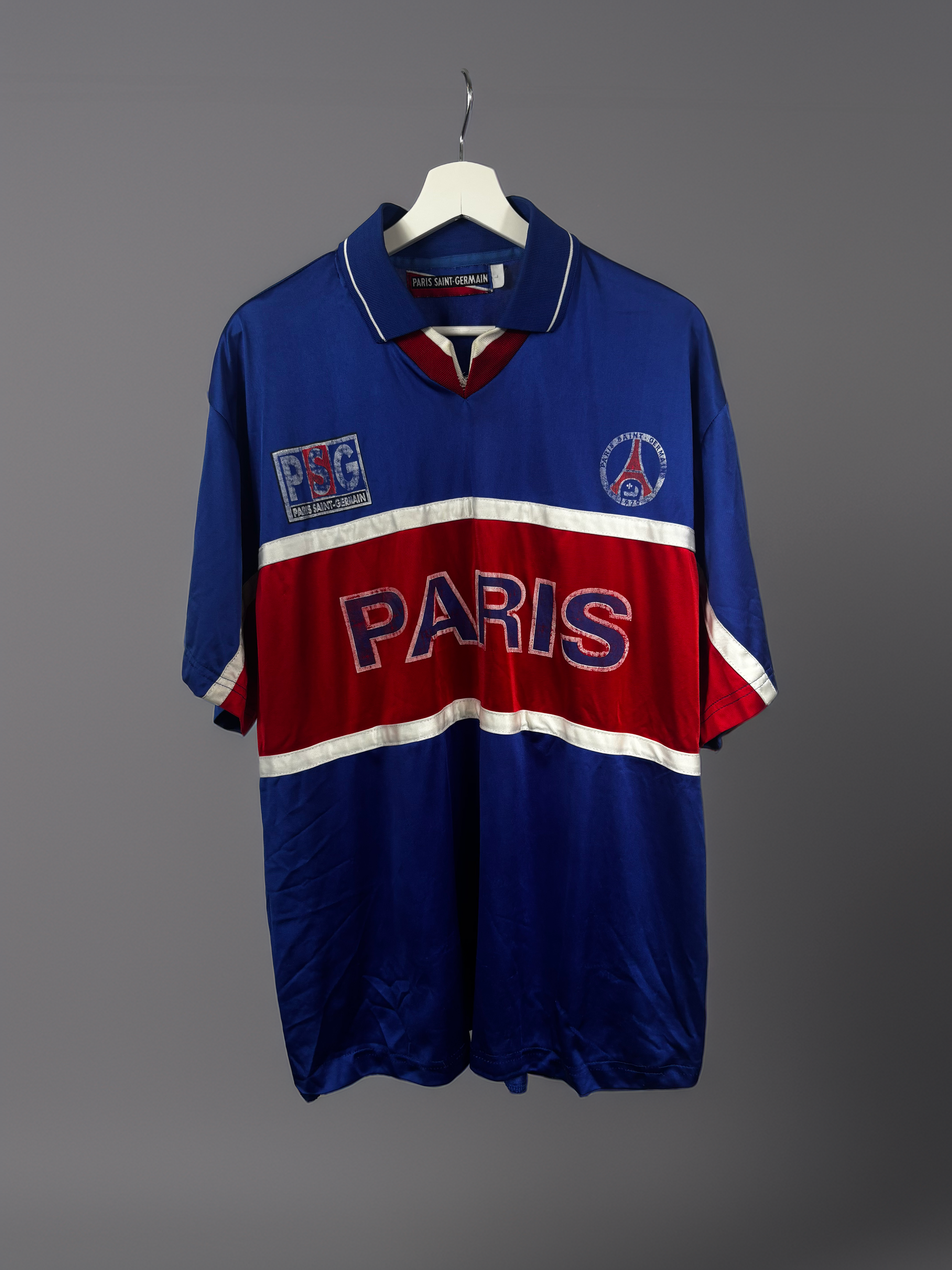 Vintage Paris Saint-Germain "PARIS" Fan Shirt — 1990s