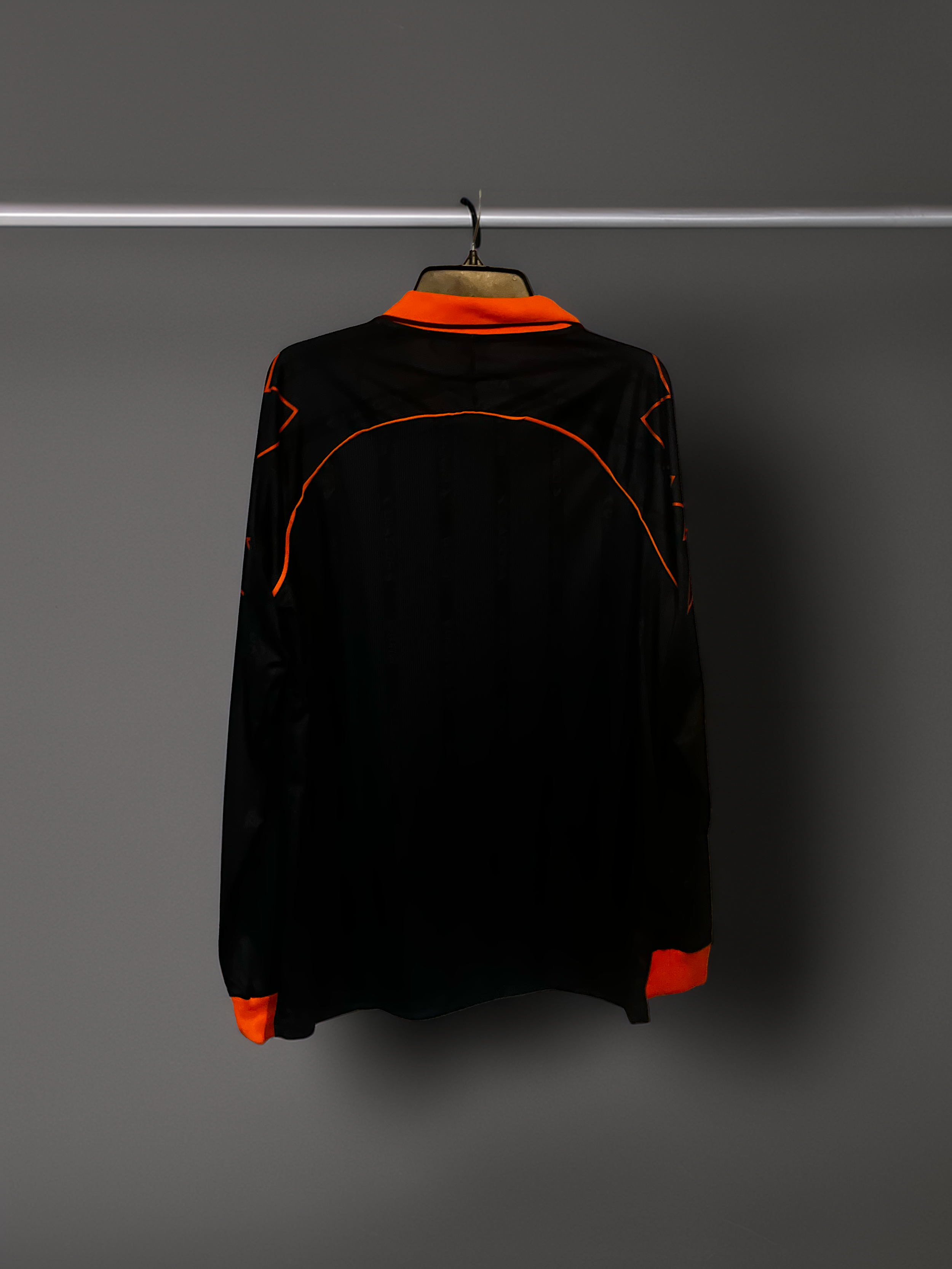romaback.png