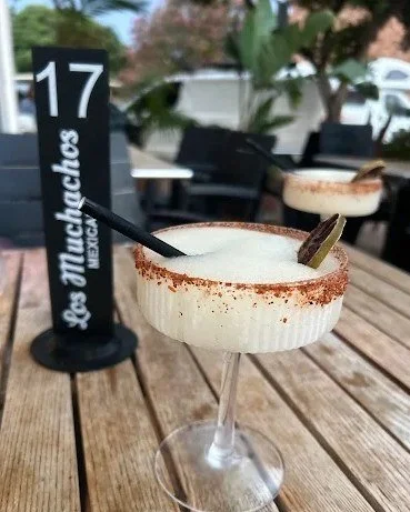 Pull up a seat, sip a margarita, enjoy the breeze and let the weekend taste muy bueno 🍸👌🏼.

📷: Michaela Caruso // Google Review