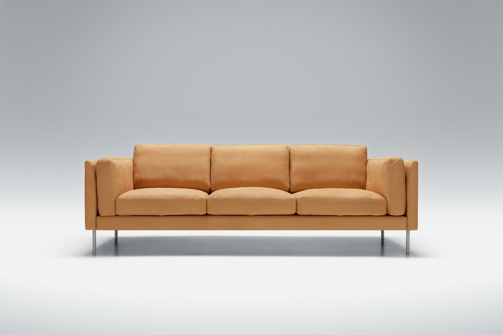 SIGGE_shadow_3,5seater_aniline1_latte_1.jpg