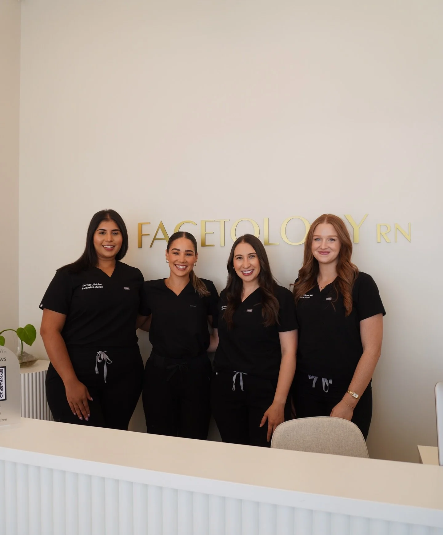 The beautiful girls of @facetology_rn, I&rsquo;m loving watching their team grow and getting to work alongside such smart, lovely women 🥹 New content and a fun new social media strategy in place for 2026 🌸
