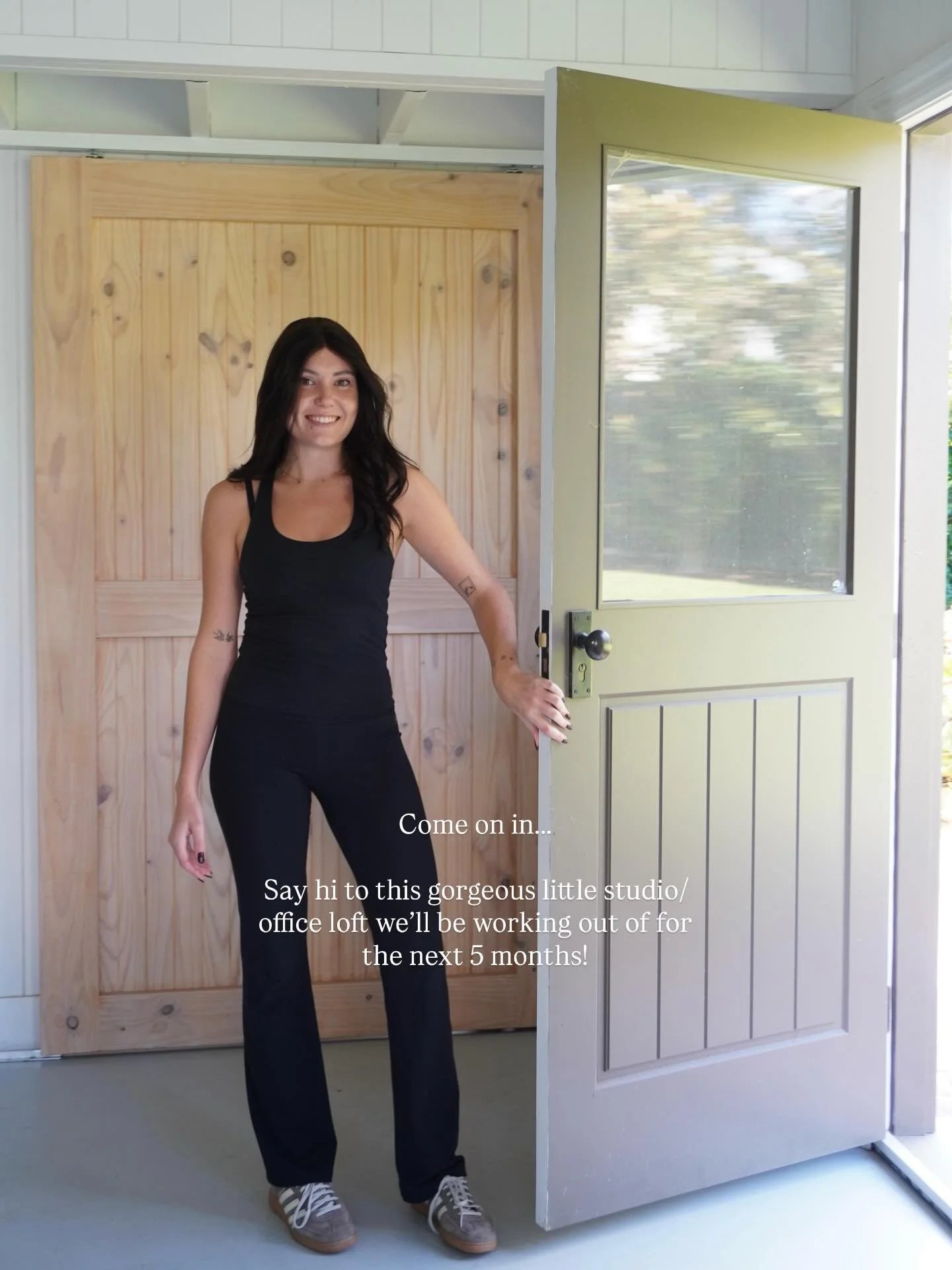 Studio/office loft tour ✨🤍 Book in your 30 minute mini session during our welcome offer of $85, less than 2 weeks less to snag a spot for this price 🤭
See you in the studio x