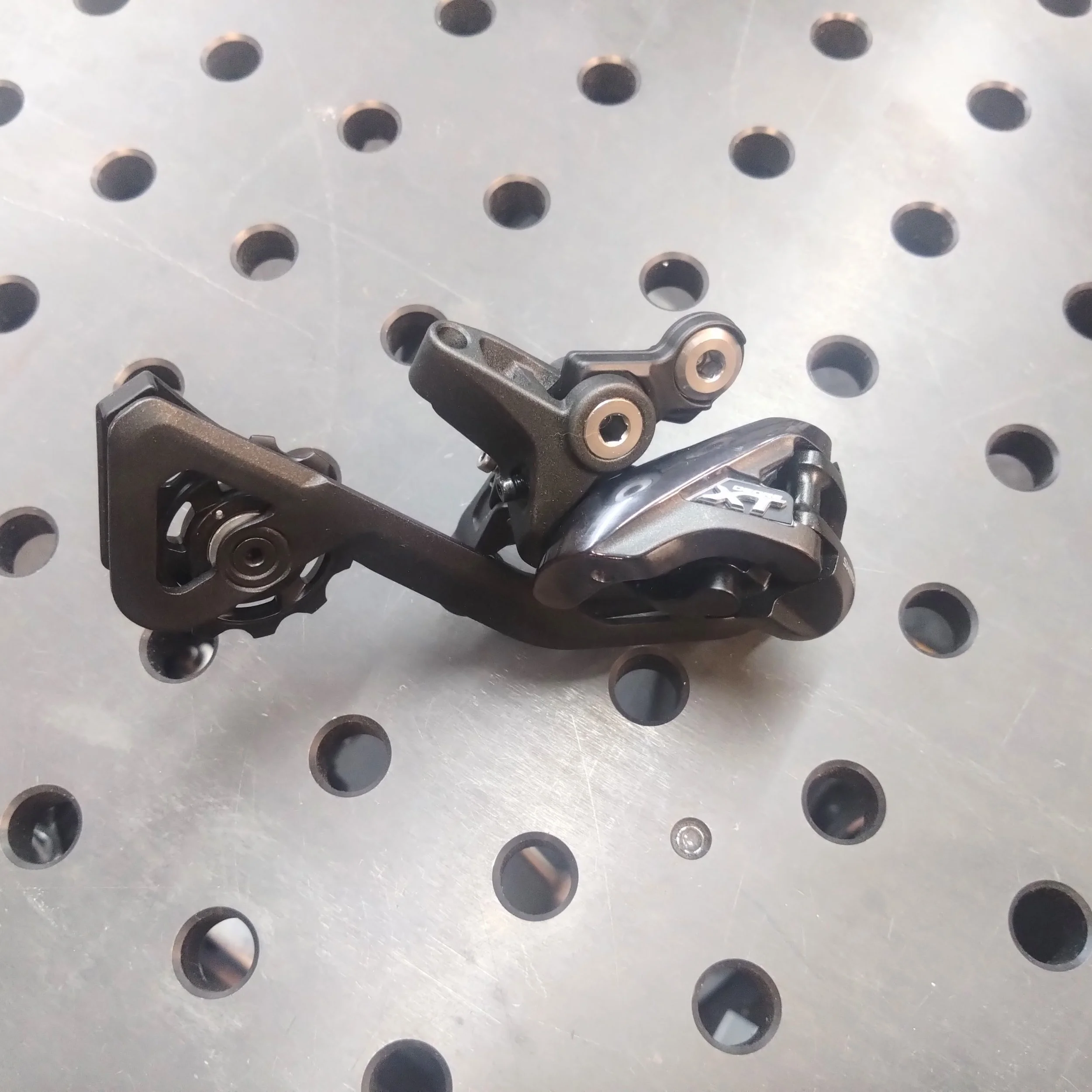 Shimano T8000 SGS 10speed rear derailleur