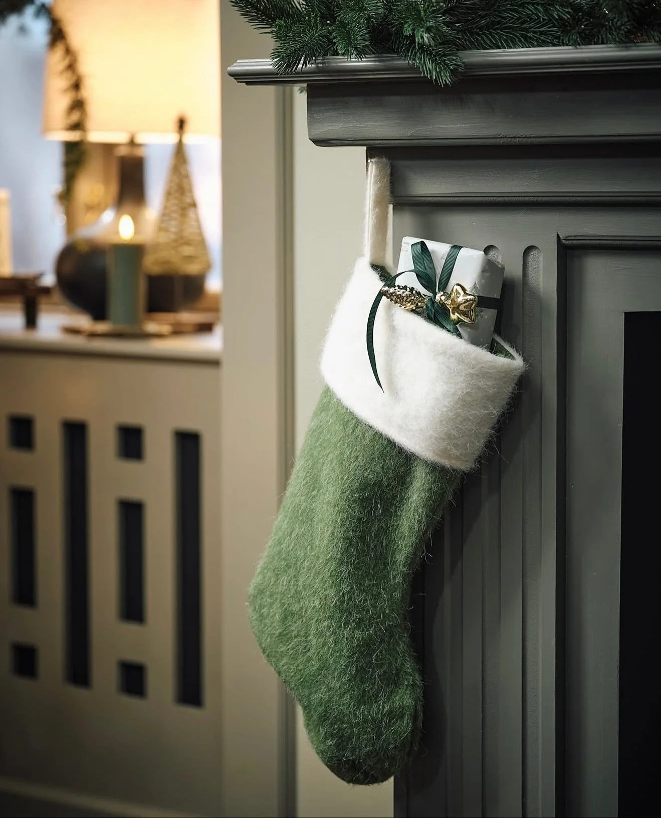 Julen har kommet til @jysknorge 🕯️Lys opp m&oslash;rket og skap lun julestemning hjemme. 
#vinslottet #jysk #jysknorge #julepynt