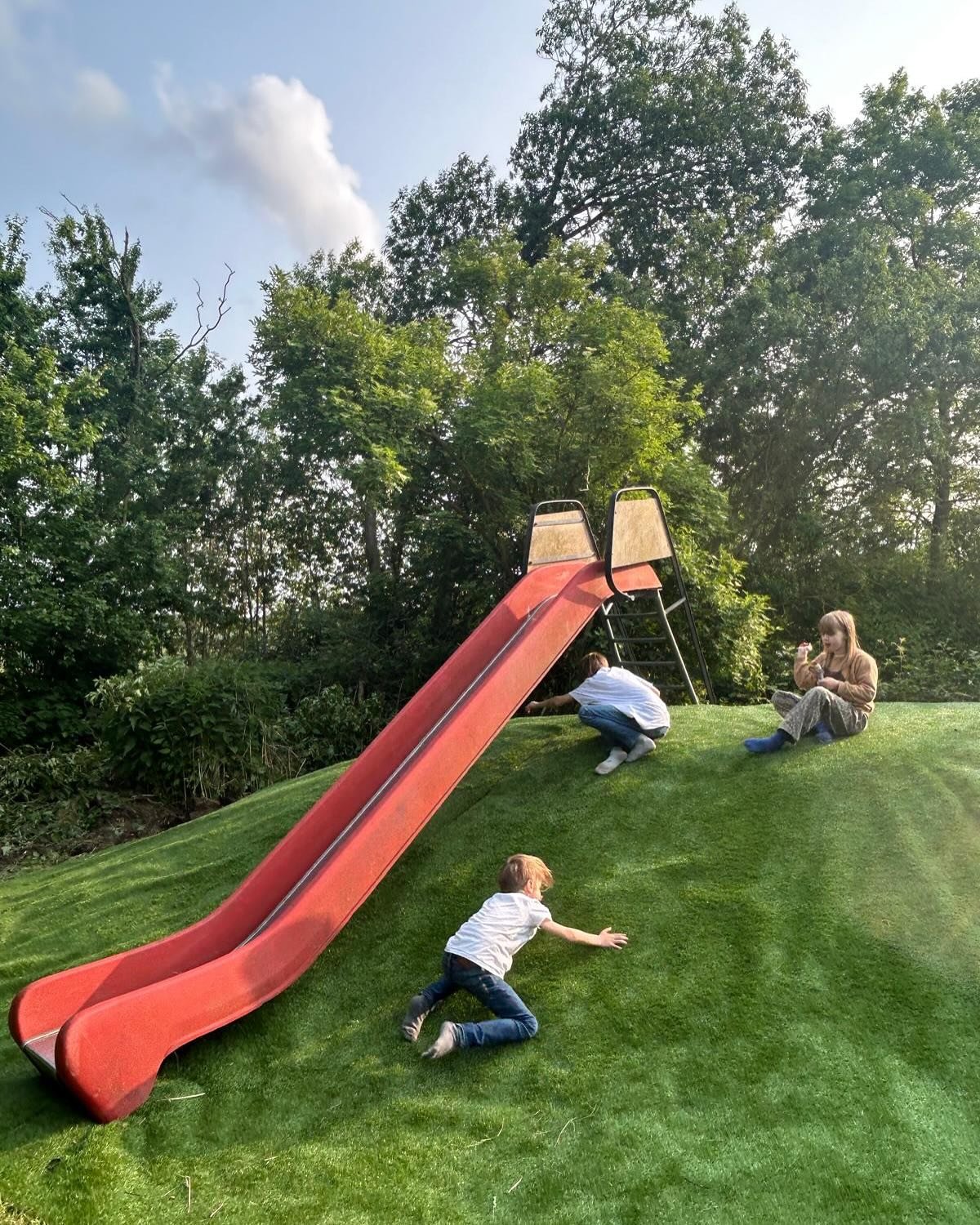 So -
Here&rsquo;s the news - instead of taking it easy and spending a day on the beach, as per parents suggestion, the kids wanted to stay in the garden all day - so we kinda fell into another project and built Teletubby Land. 📺🍬

Yup, parents of t