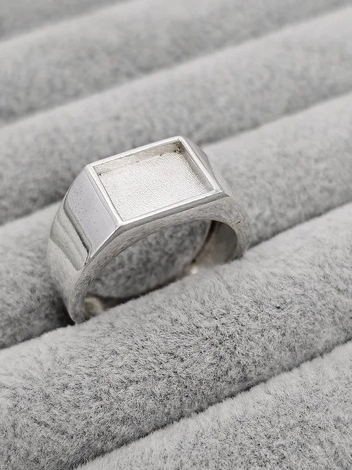 925 Silver Signet Memorial Ring