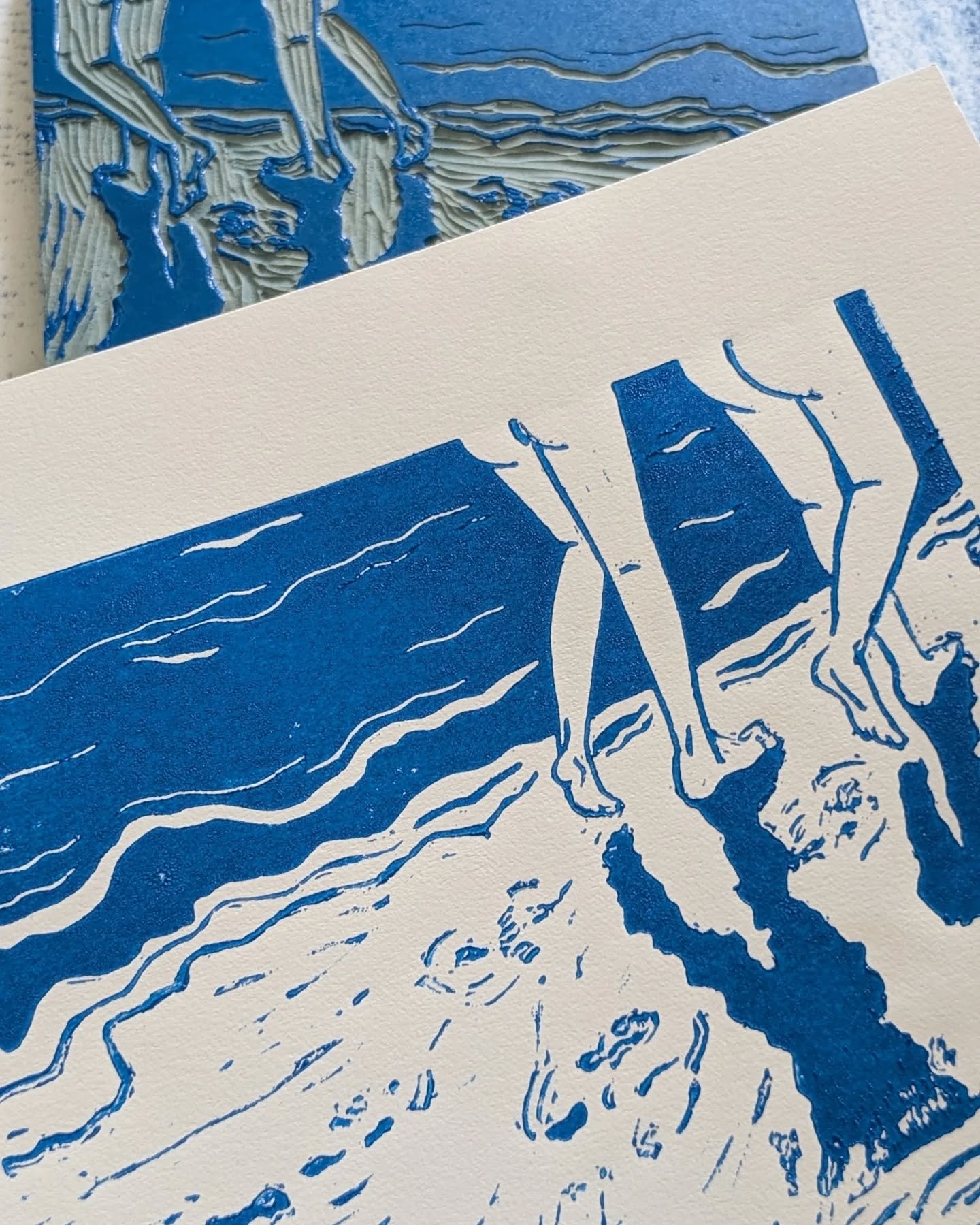 Fresh off the Princess Fiona press 💚 Just printed a fresh batch of ‘A Walk on the Beach’ lino prints. Some are heading off to the beautiful Isle of Skye to @or.skye and the rest are coming with me to @parklane.market this weekend at @sw