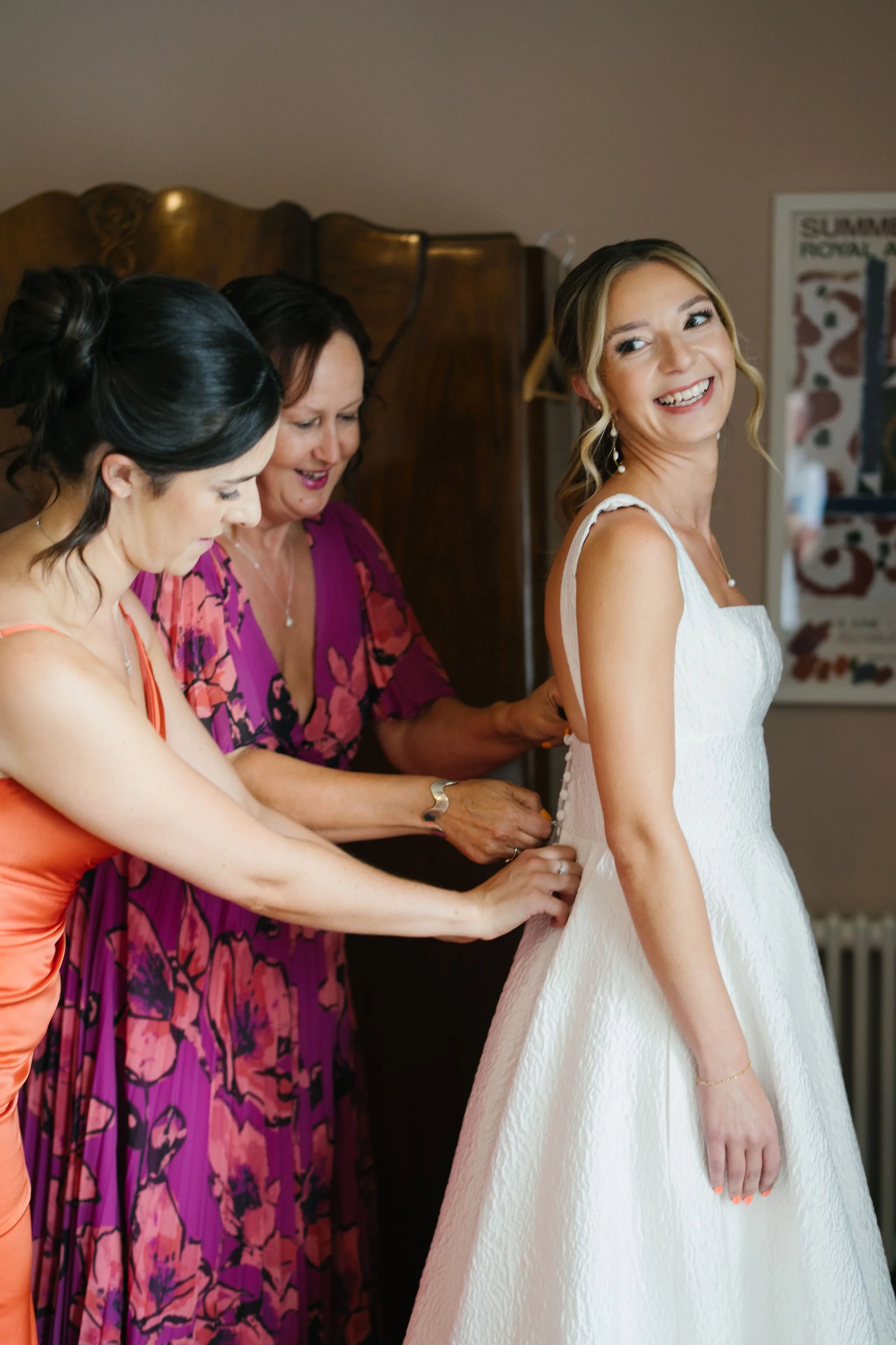 east-quay-whitstable-bridal-prep-8.jpg