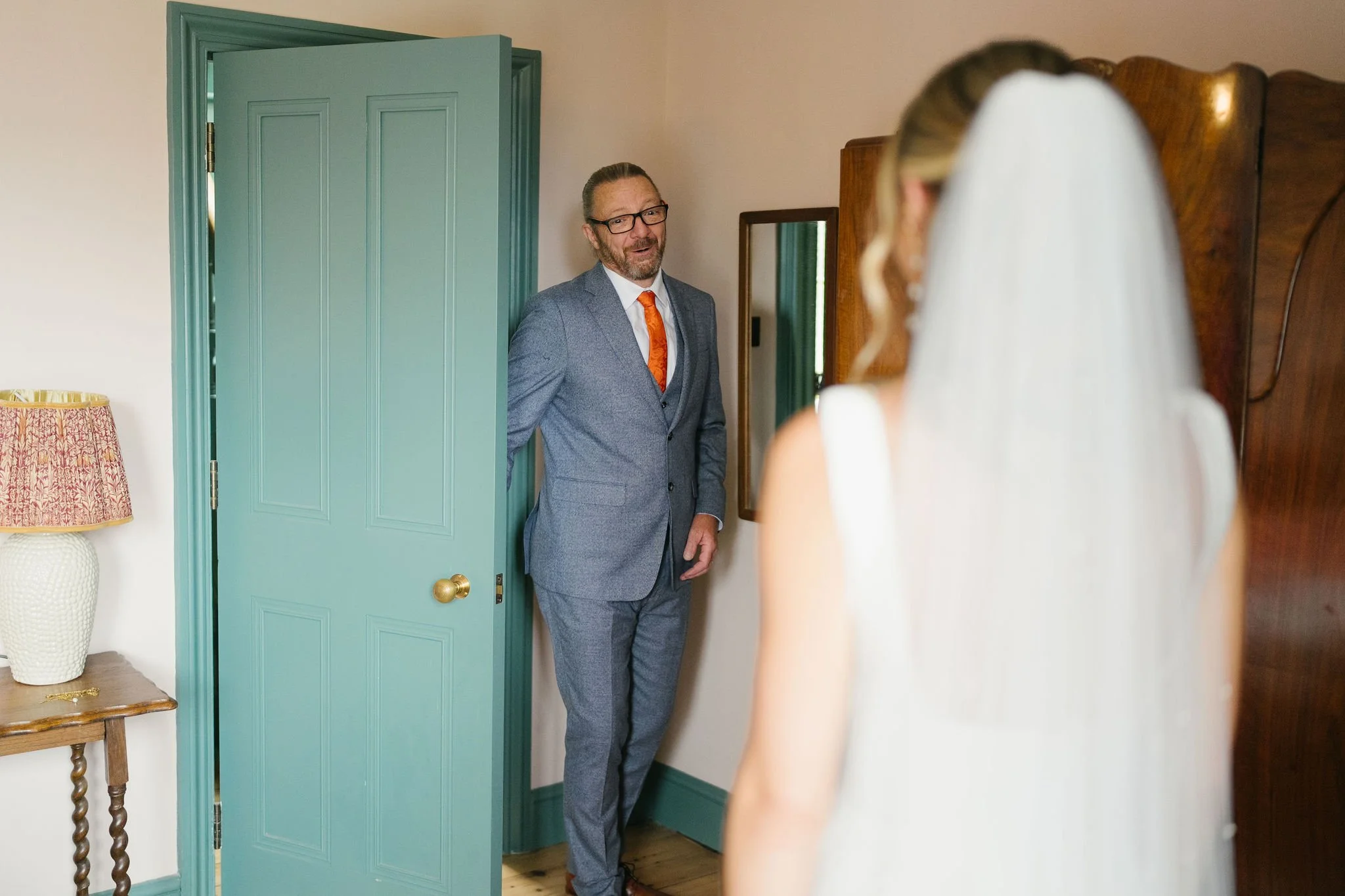 east-quay-whitstable-bridal-prep-13.jpg