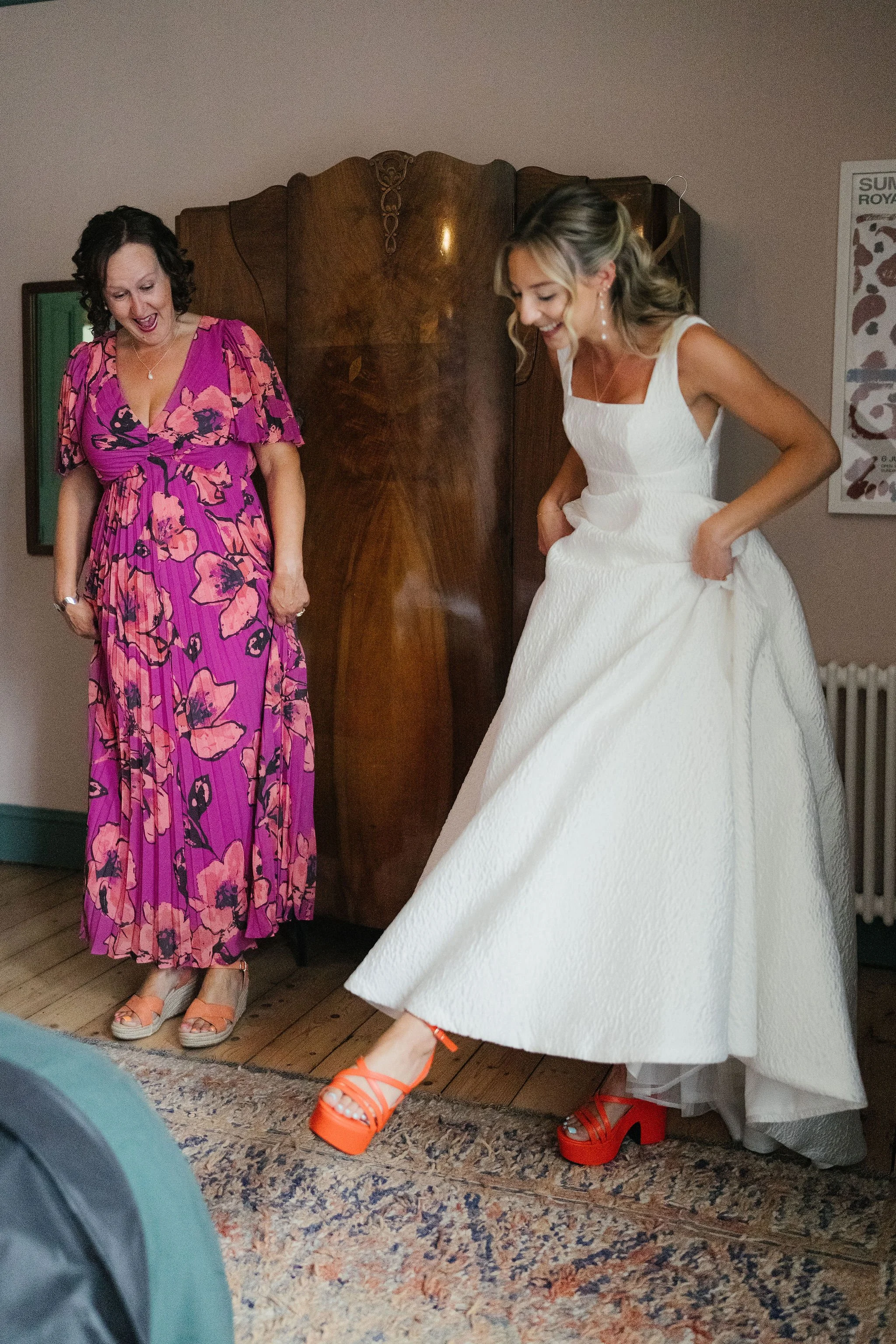 east-quay-whitstable-bridal-prep-10.jpg