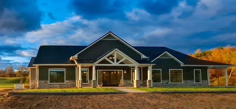 Building+with+sunset.jpg
