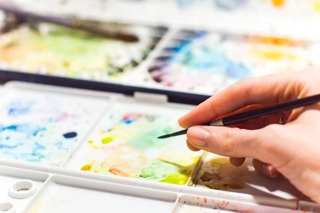 Why Watercolour Feels Difficult - and How Guided Classes Make It Easier