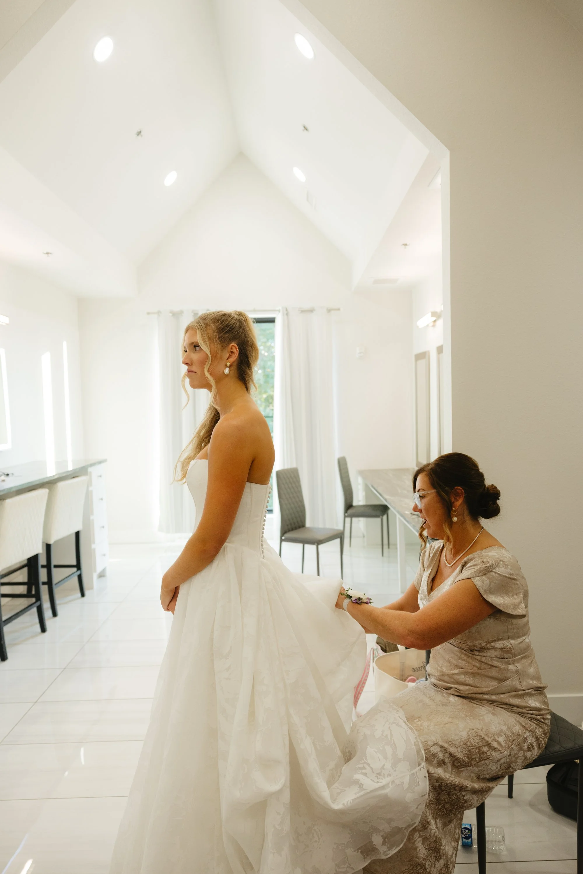 documentary Arkansas wedding photographer