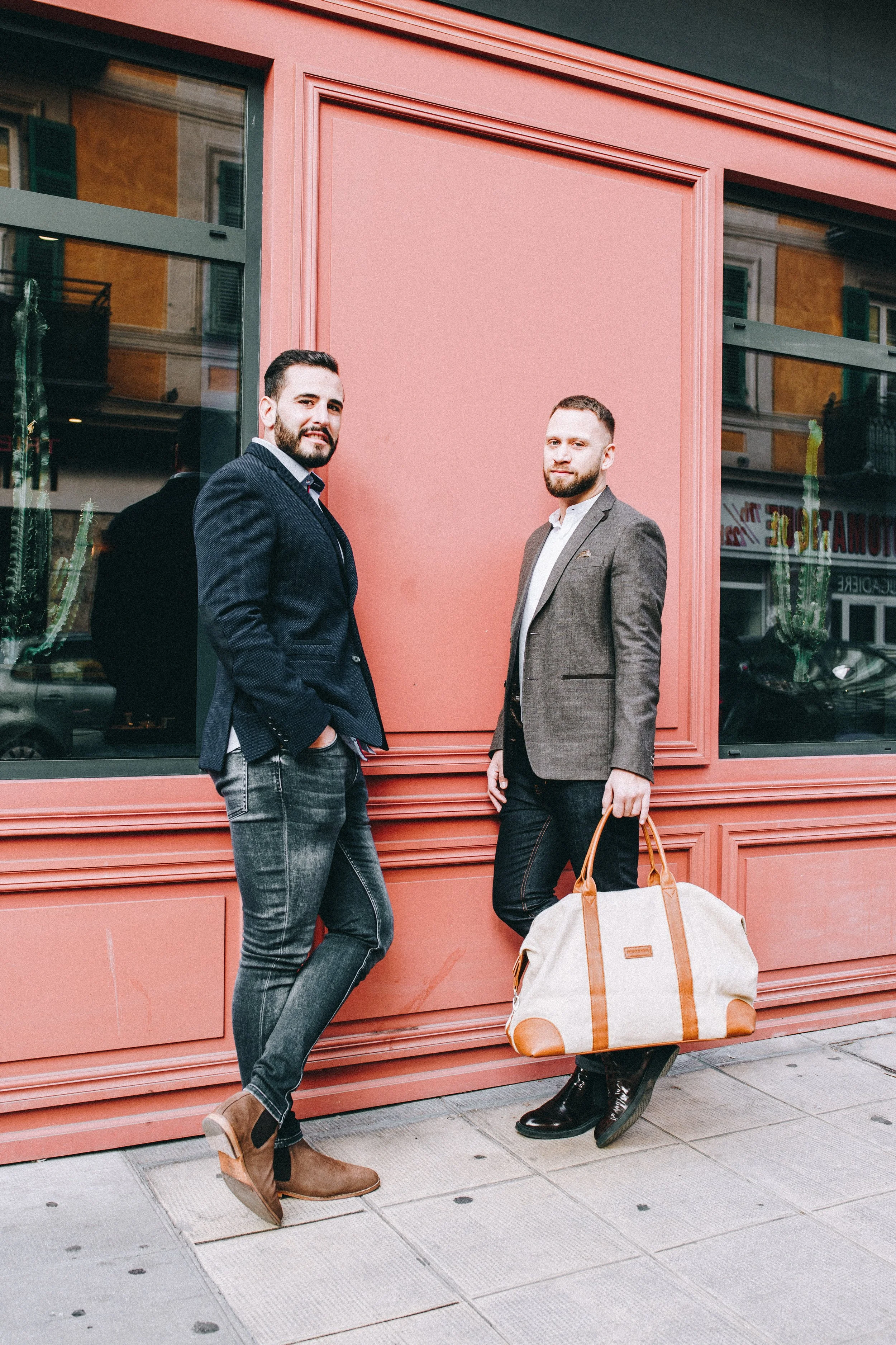 Amigo, Father &amp; Sons